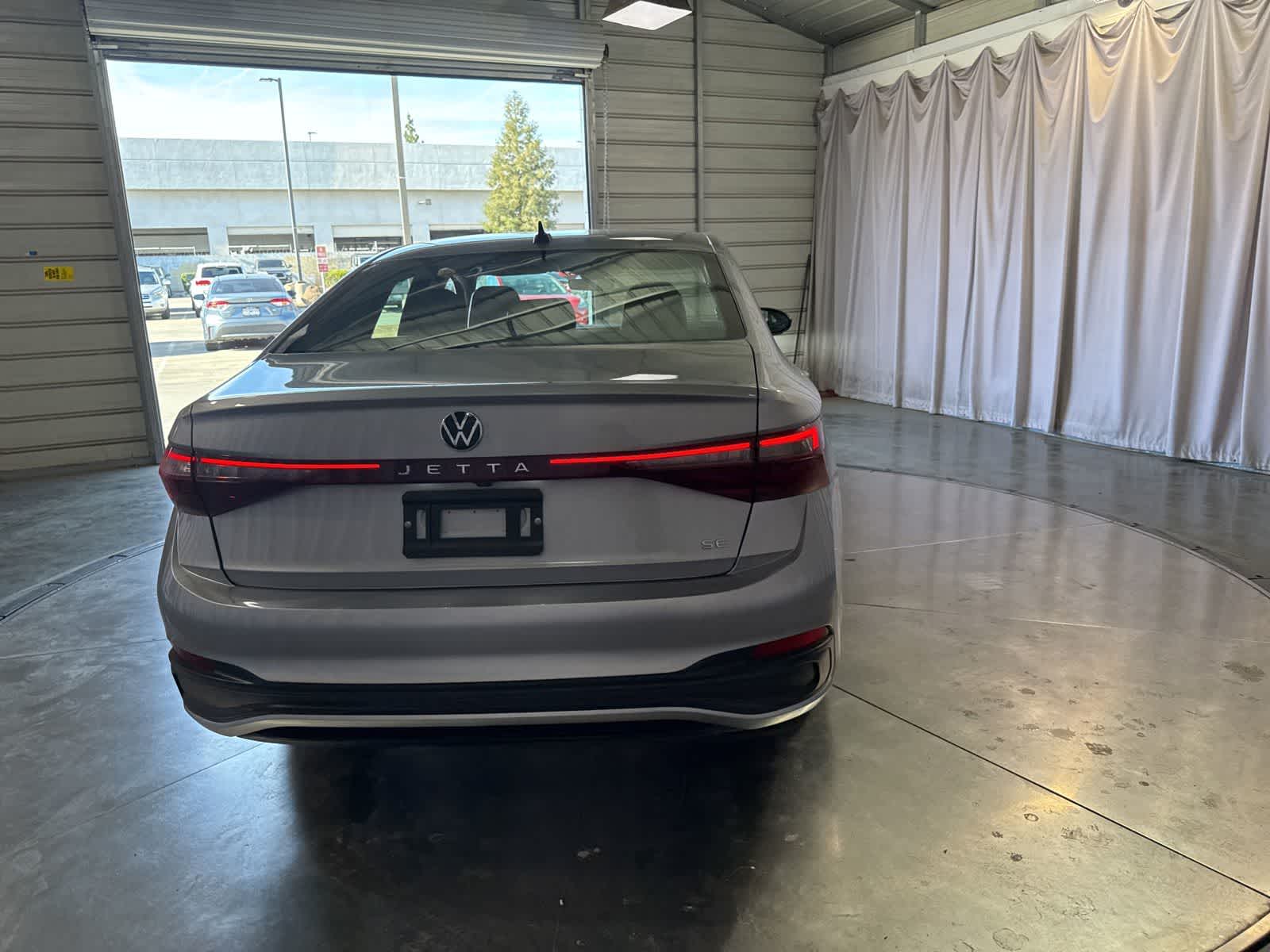 2025 Volkswagen Jetta 1.5T SE photo 5