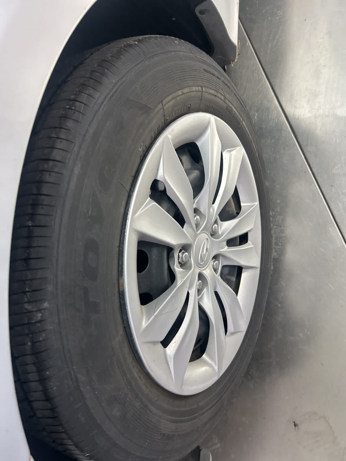 Thumbnail: 2011 Hyundai Sonata - 7