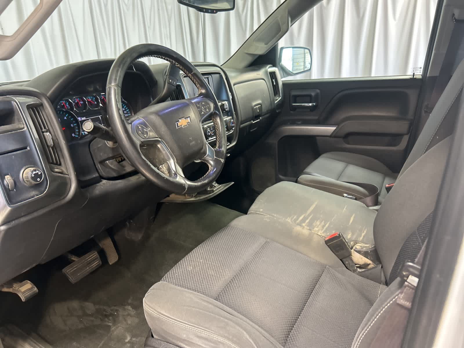 Thumbnail: 2015 Chevrolet Silverado 2500 - 19