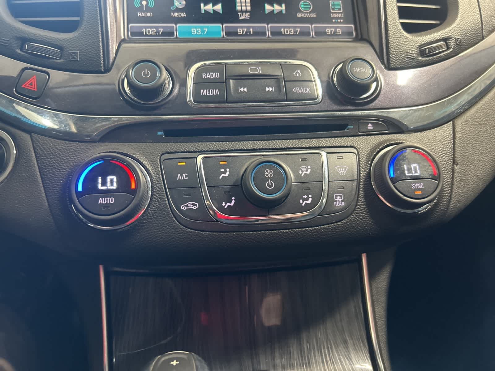Thumbnail: 2016 Chevrolet Impala - 27