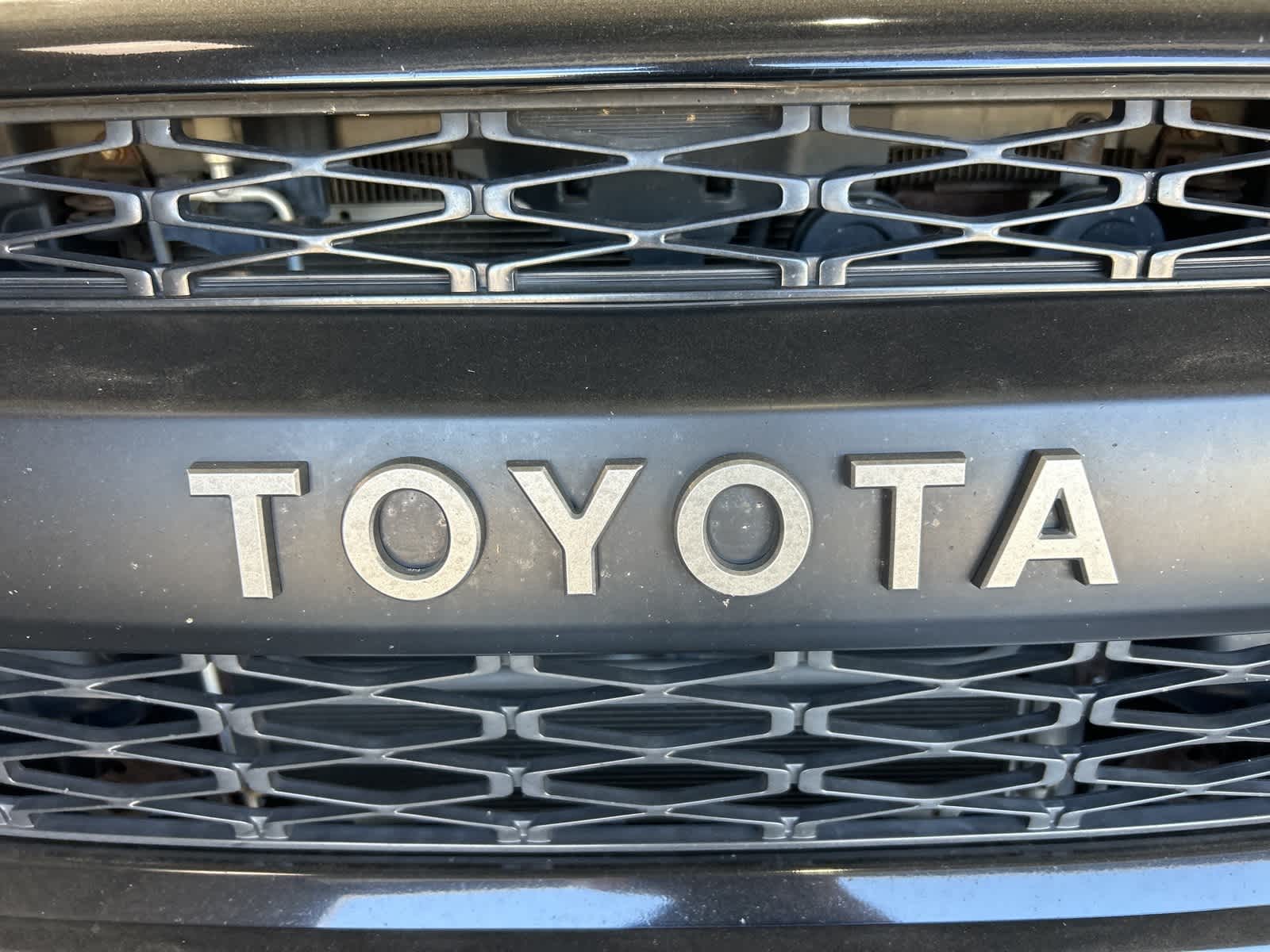 Thumbnail: 2015 Toyota 4Runner - 3