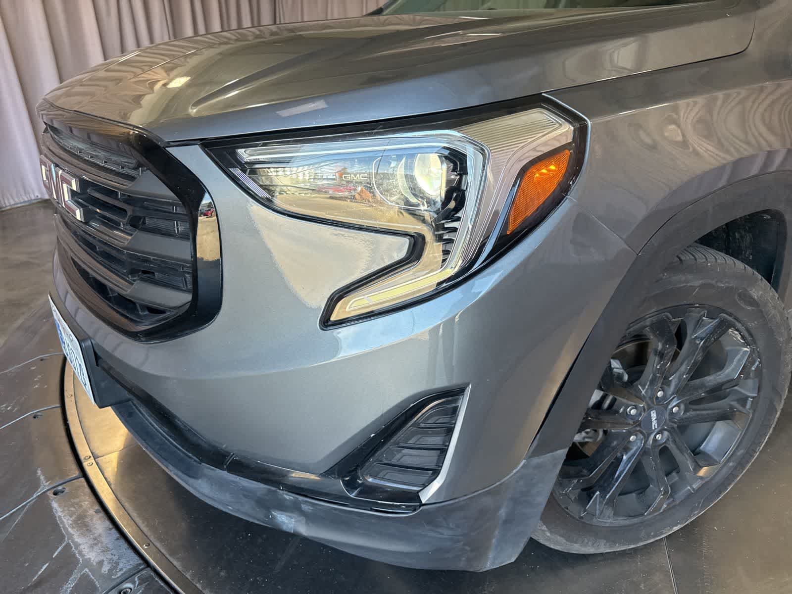Thumbnail: 2020 GMC Terrain - 9