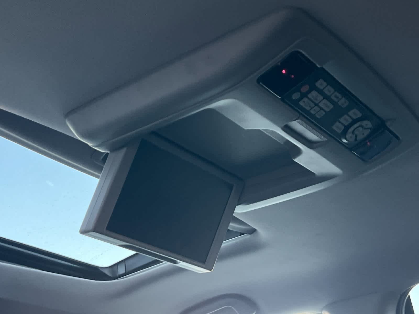 Thumbnail: 2018 Honda Pilot - 17