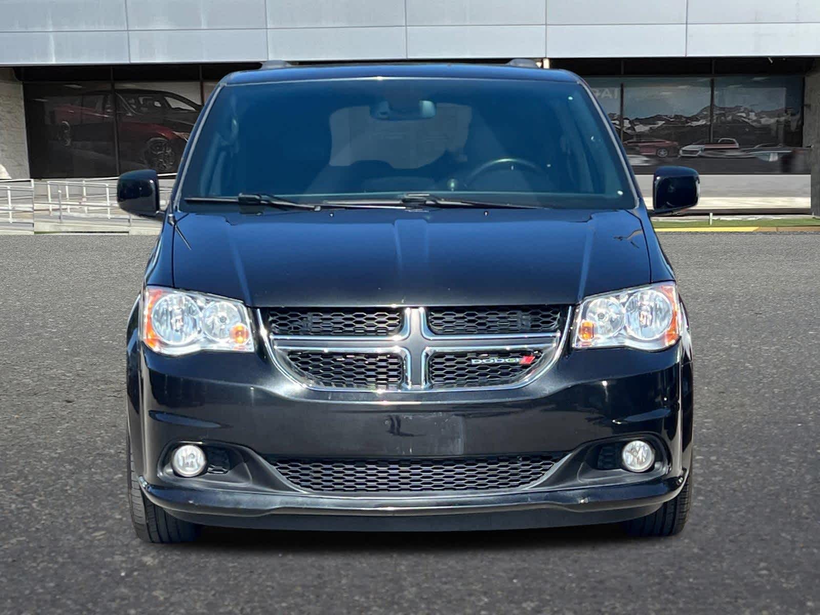 Thumbnail: 2019 Dodge Grand Caravan - 9
