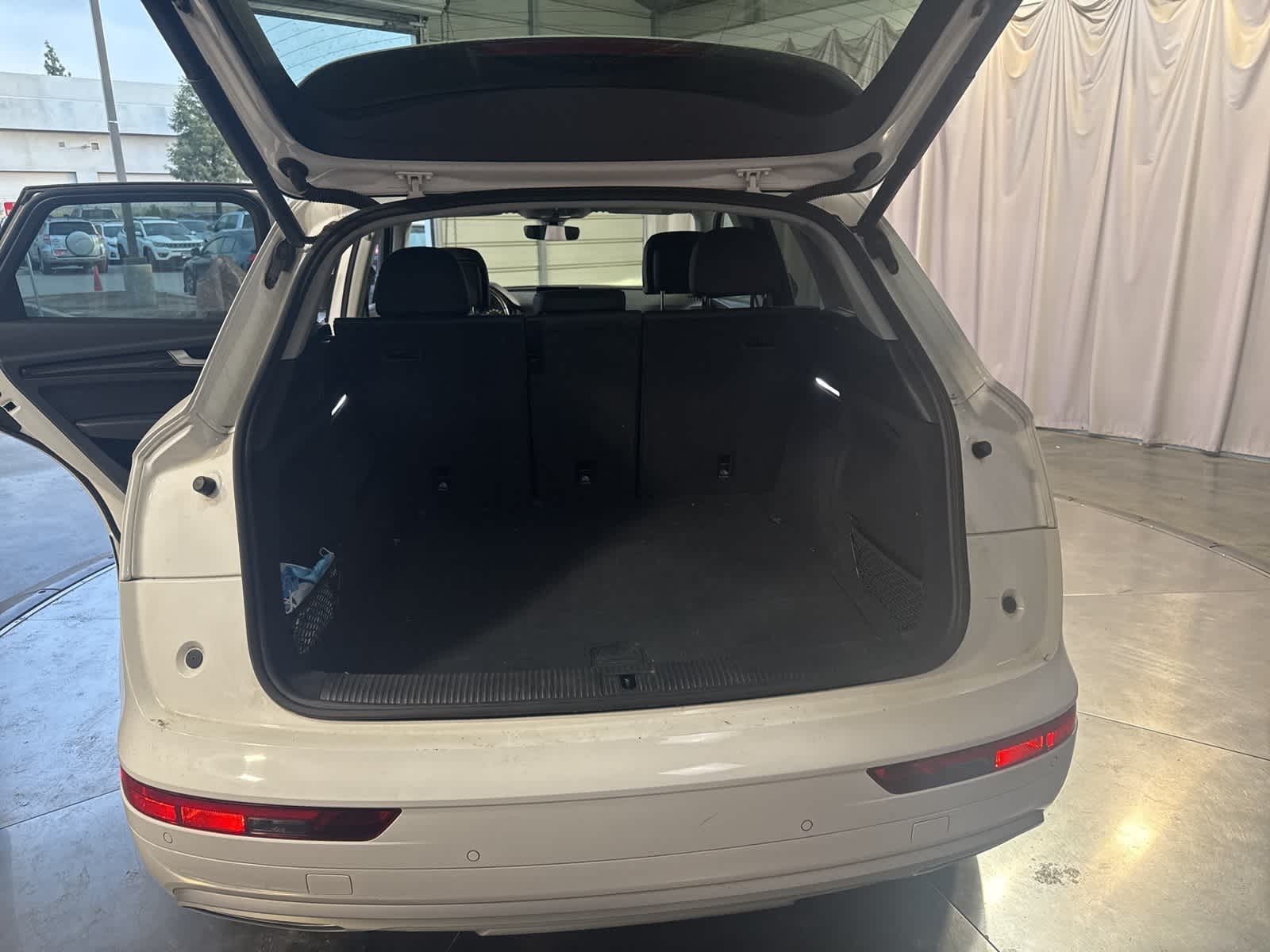 Thumbnail: 2020 Audi Q5 - 15