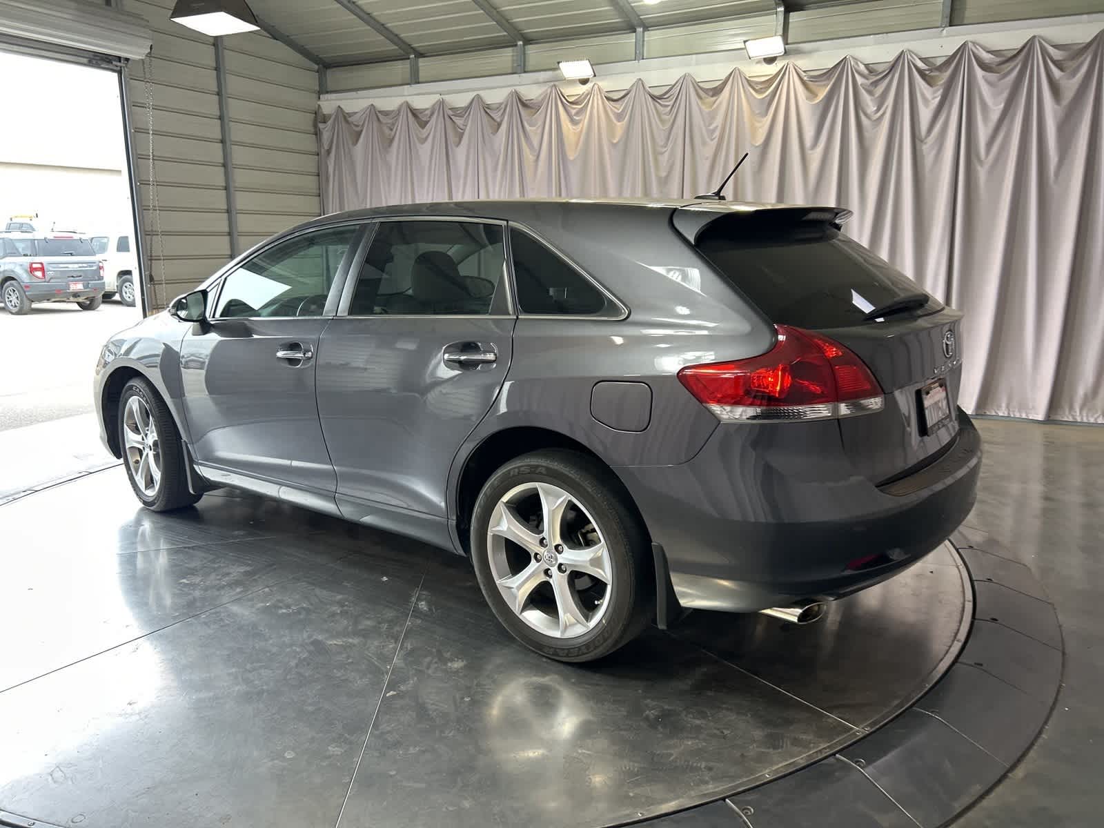 Thumbnail: 2014 Toyota Venza - 13