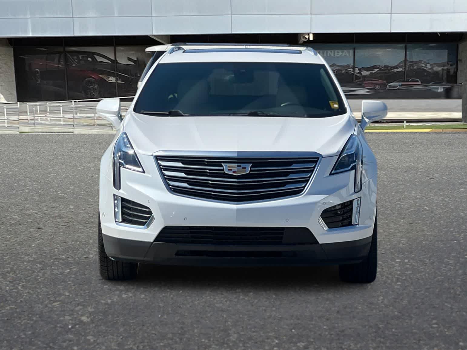 Thumbnail: 2017 Cadillac XT5 - 11