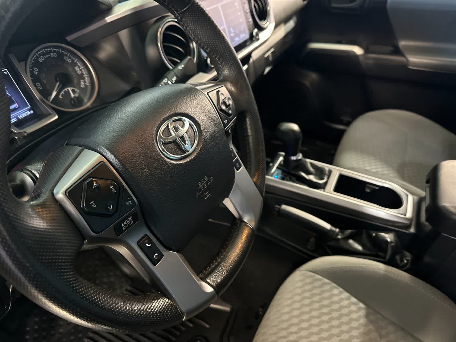 Thumbnail: 2020 Toyota Tacoma - 11