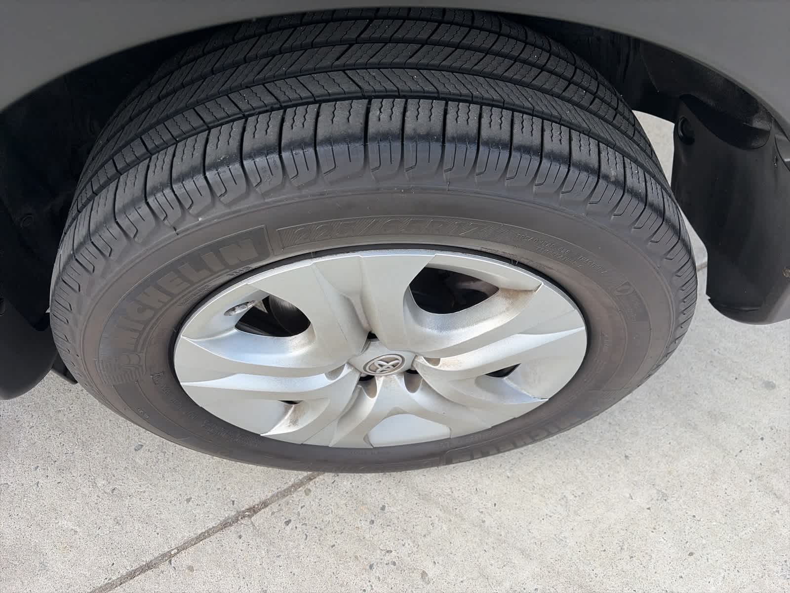 Thumbnail: 2013 Toyota RAV4 - 15