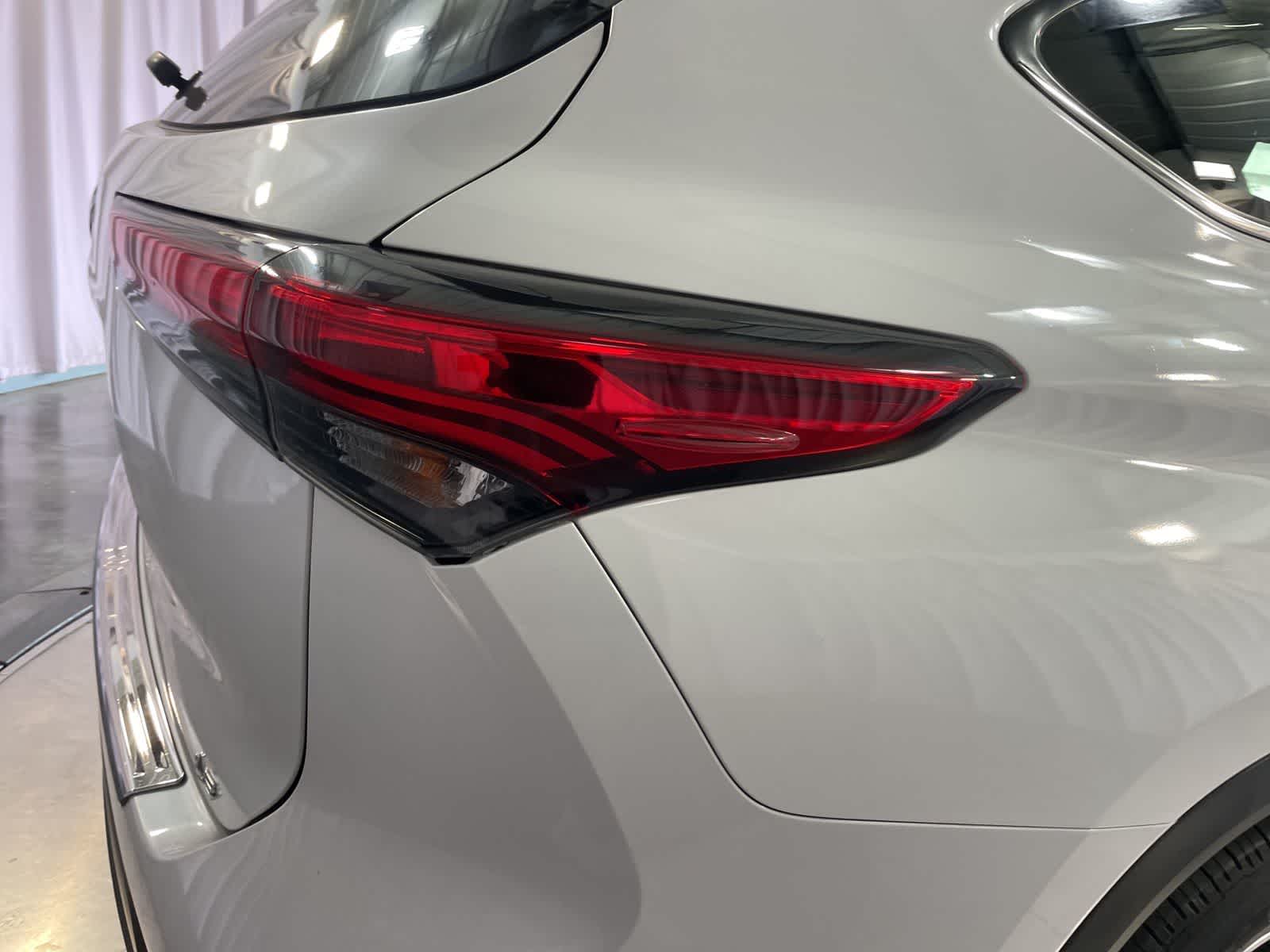 Thumbnail: 2023 Toyota Highlander - 15