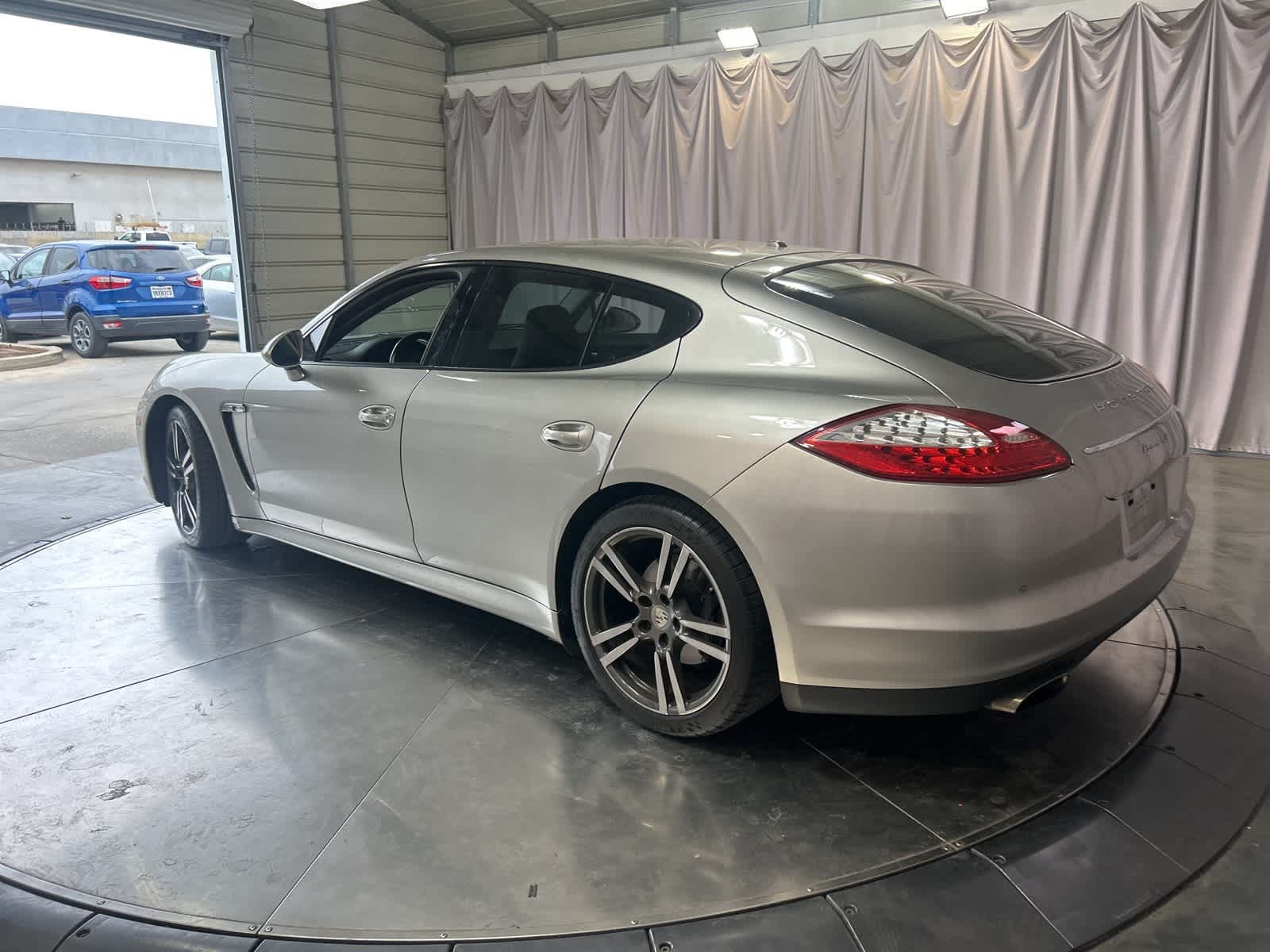 Thumbnail: 2012 Porsche Panamera - 12