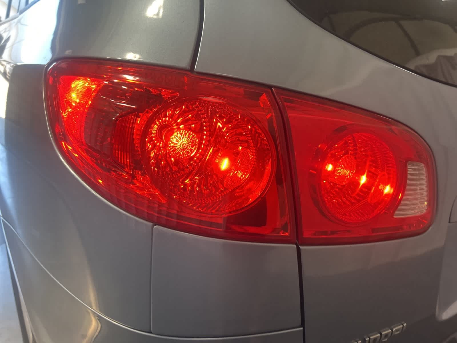 Thumbnail: 2009 Hyundai Santa Fe - 14