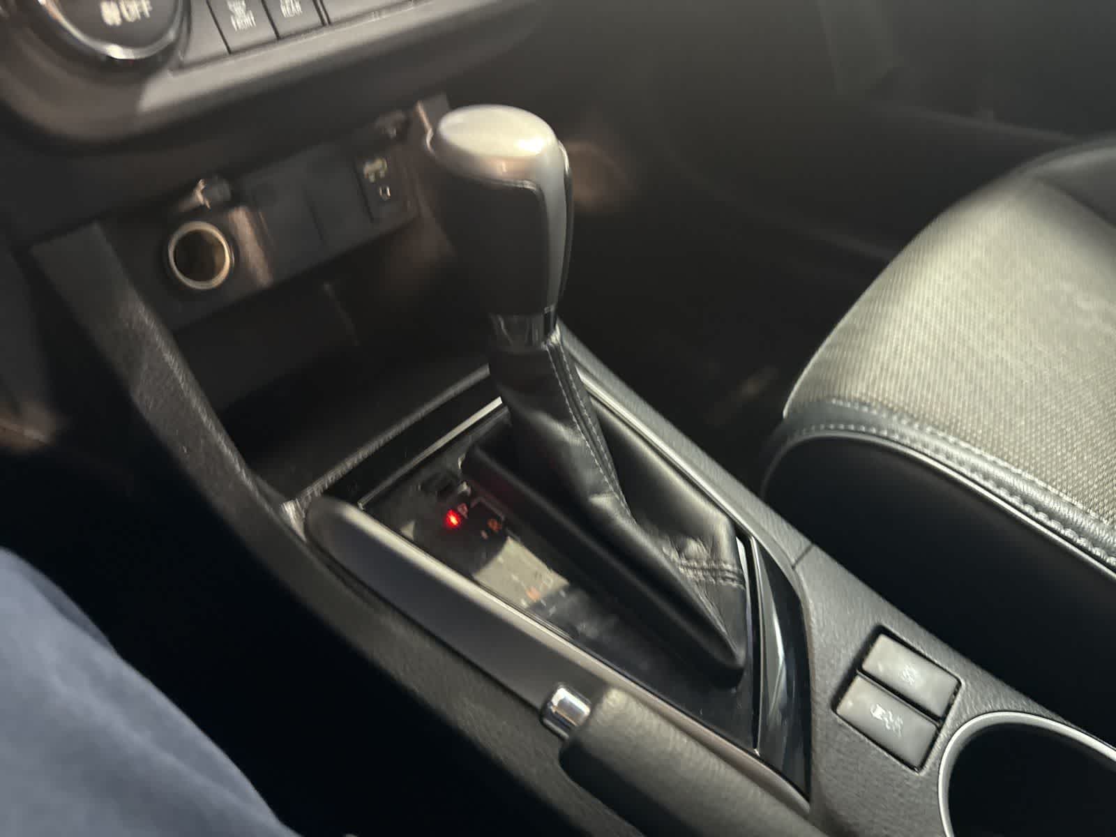 Thumbnail: 2016 Toyota Corolla - 26