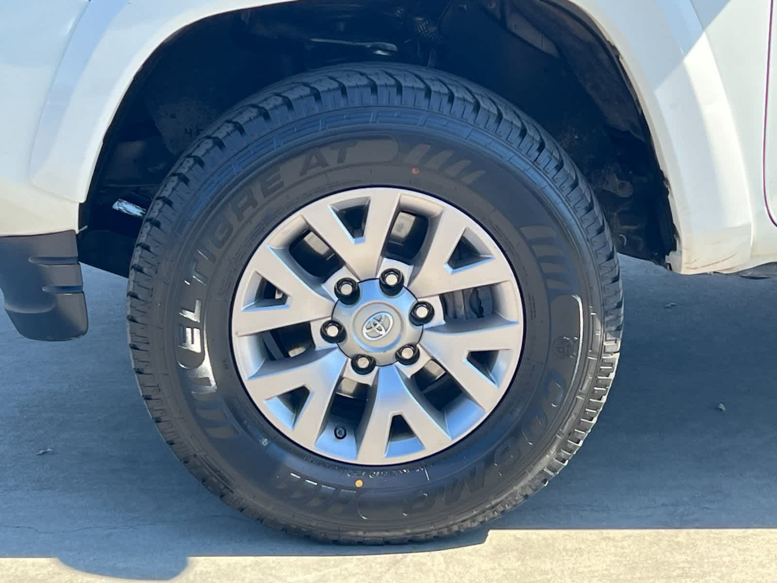 Thumbnail: 2017 Toyota Tacoma - 24