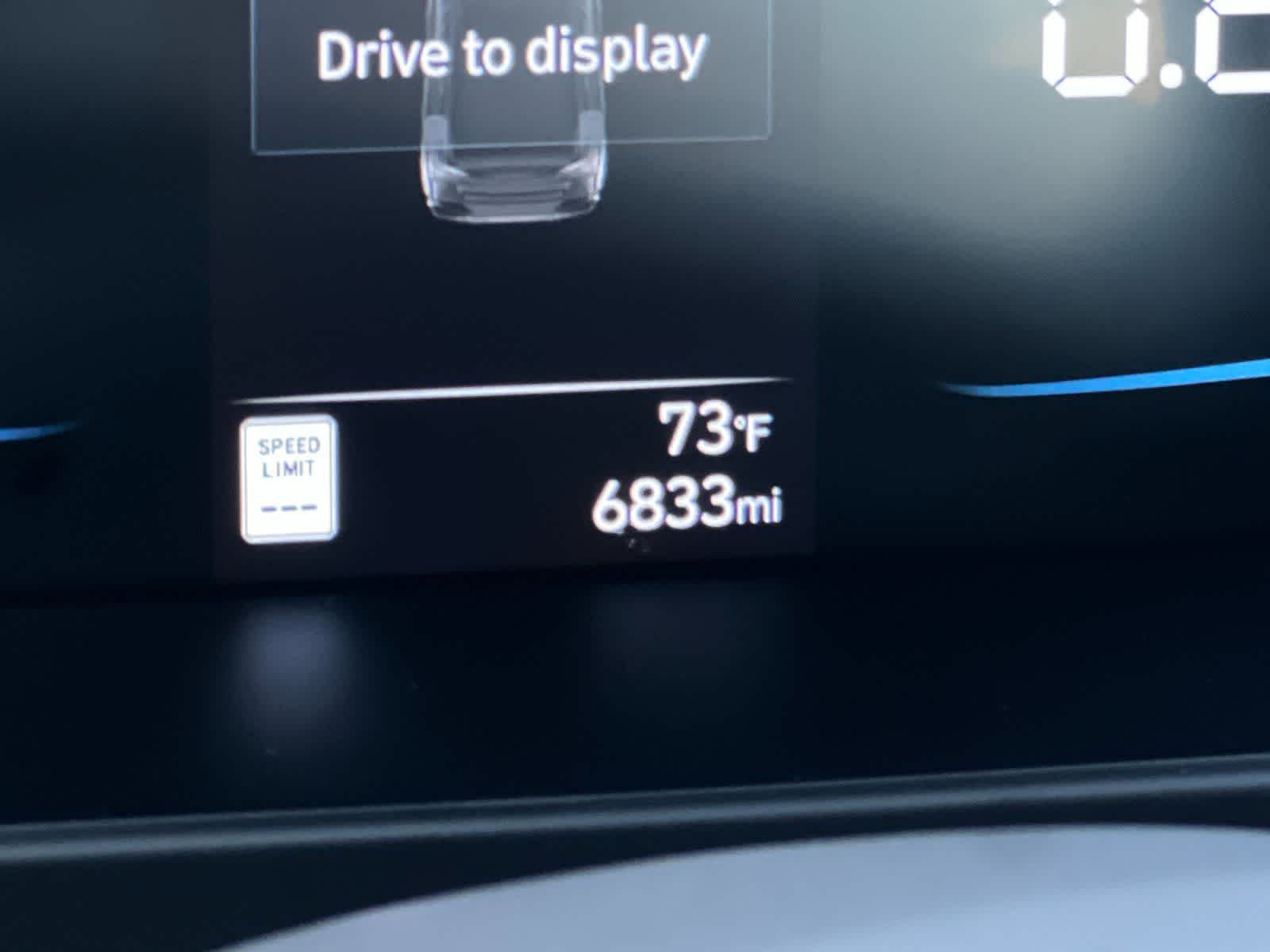 Thumbnail: 2025 Hyundai Elantra - 25