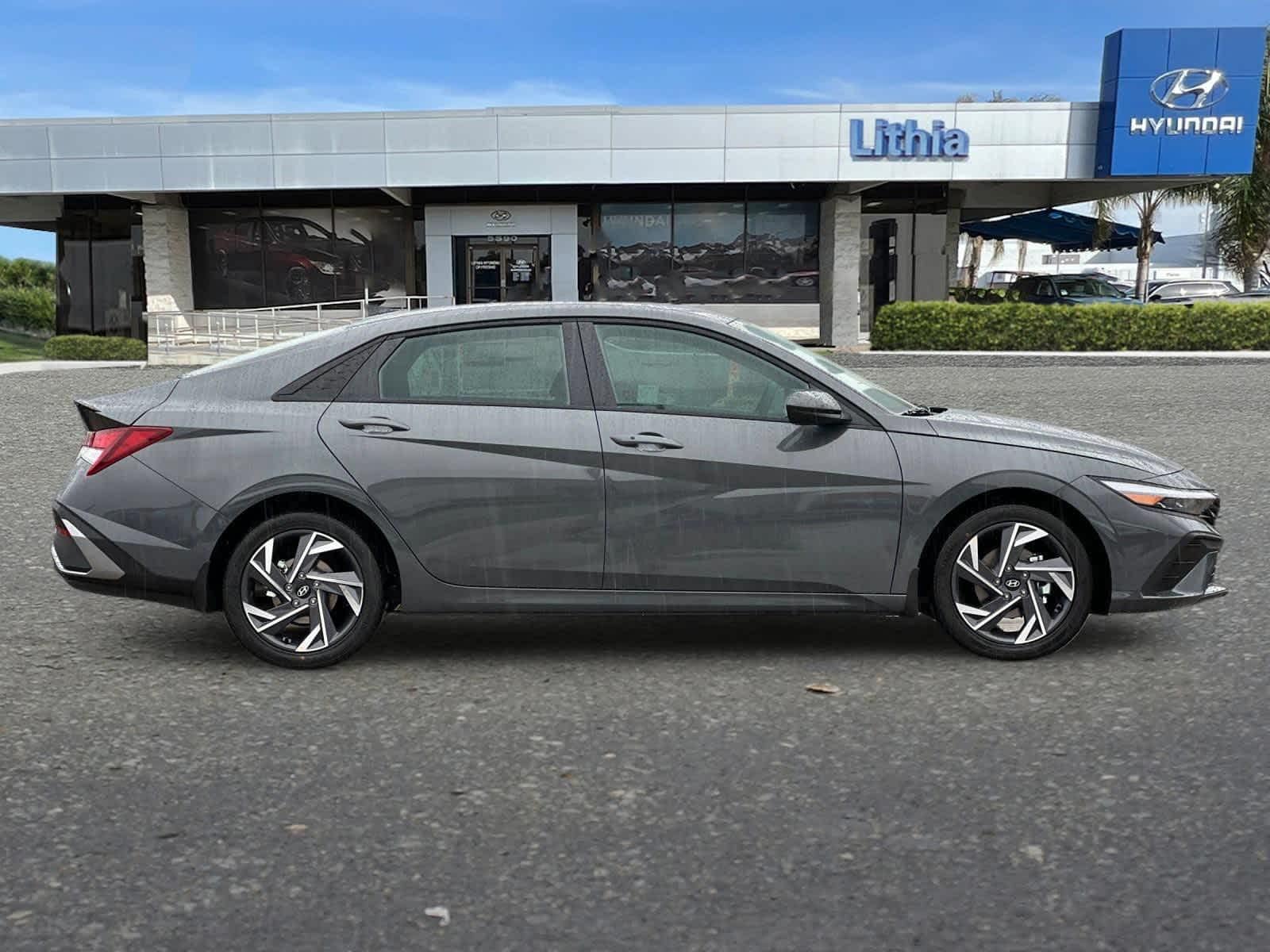 Thumbnail: 2025 Hyundai Elantra - 9