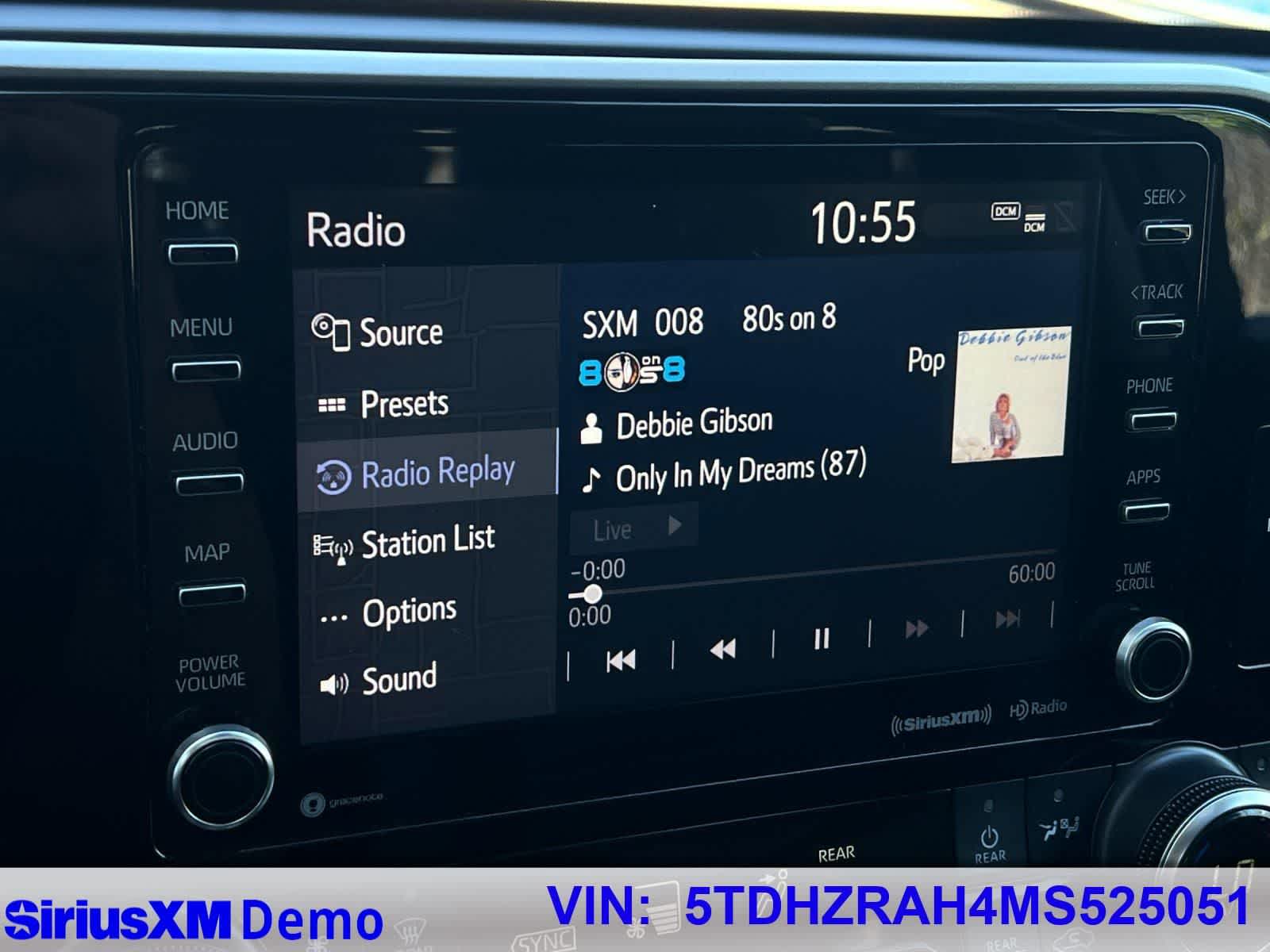 Thumbnail: 2021 Toyota Highlander - 33