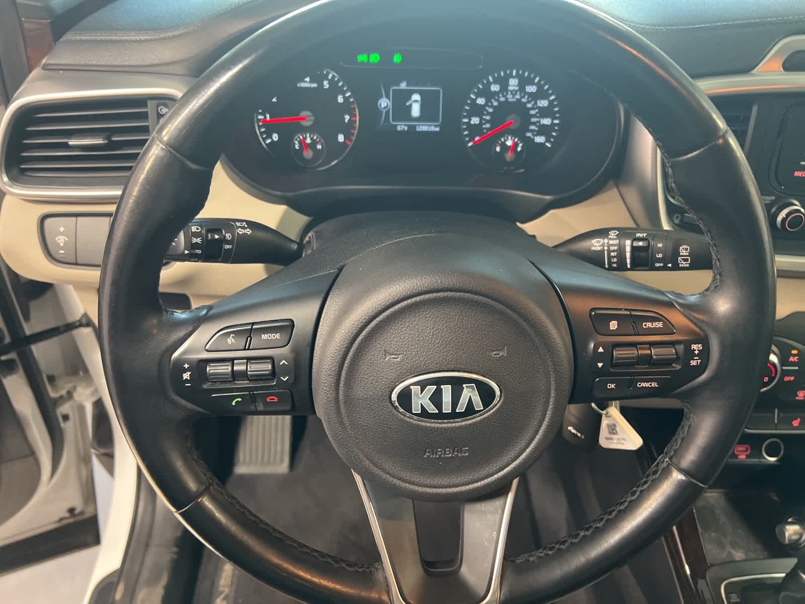 Thumbnail: 2016 Kia Sorento - 29