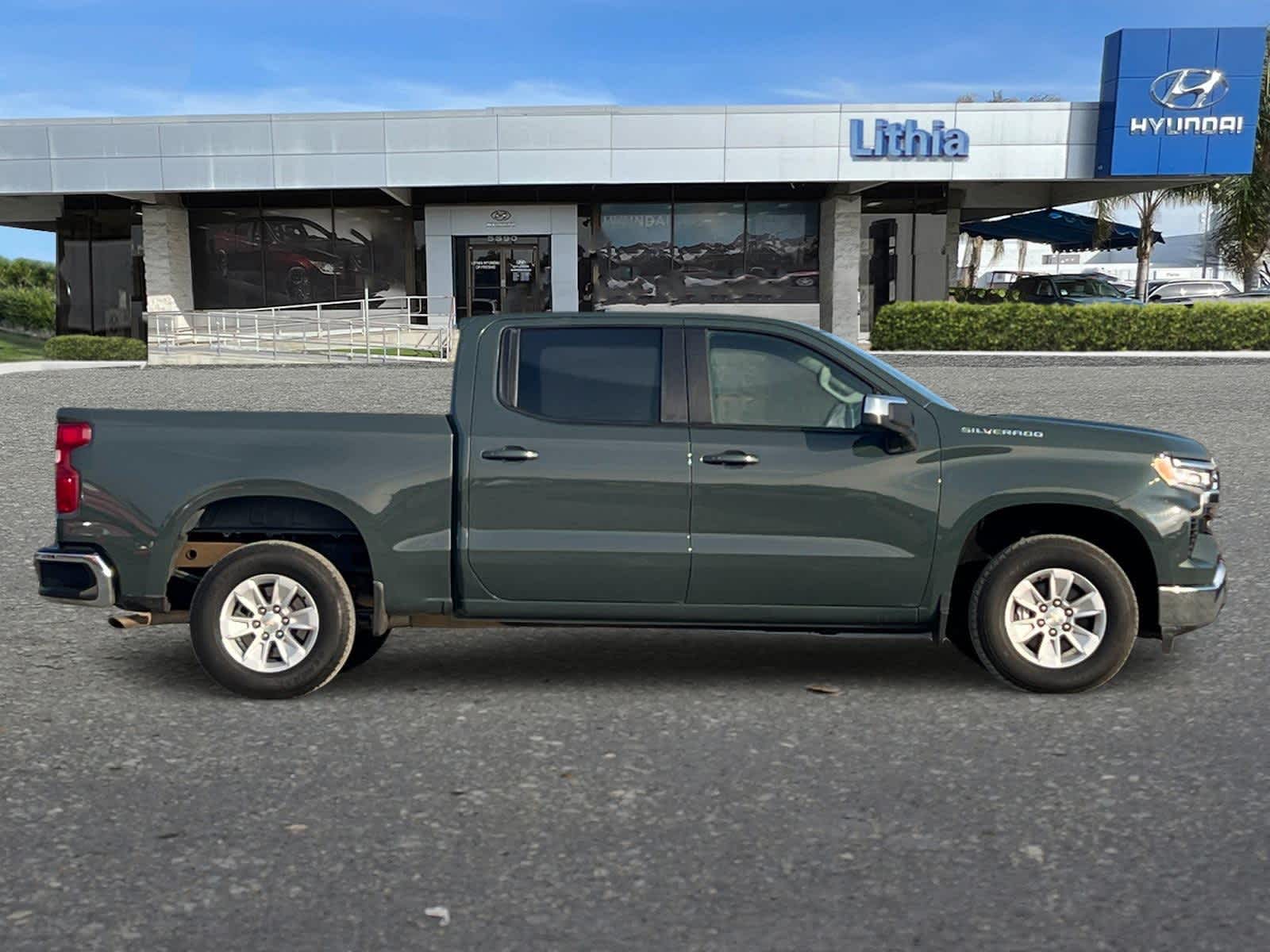 Thumbnail: 2025 Chevrolet Silverado 1500 - 8