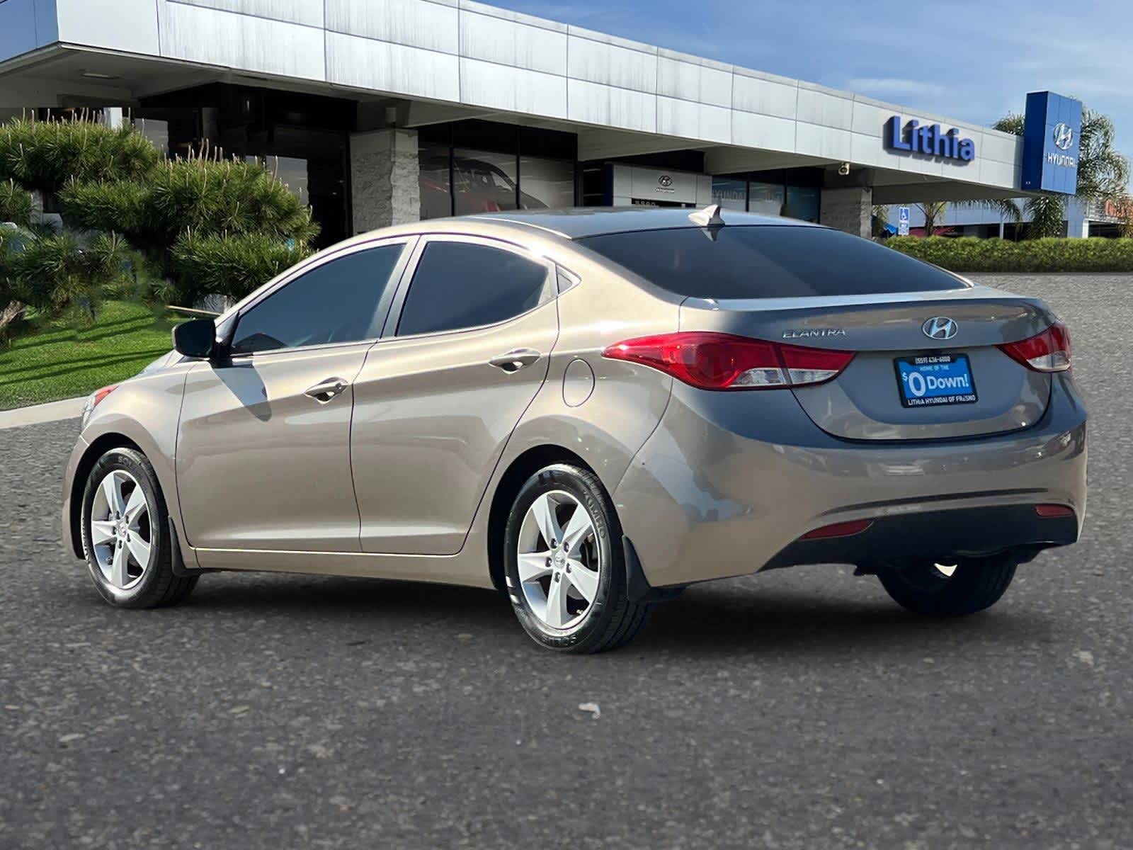 Thumbnail: 2013 Hyundai Elantra - 6