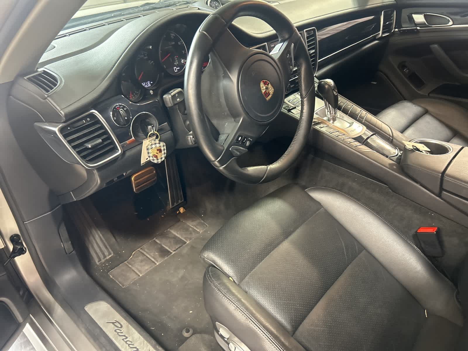 Thumbnail: 2012 Porsche Panamera - 22
