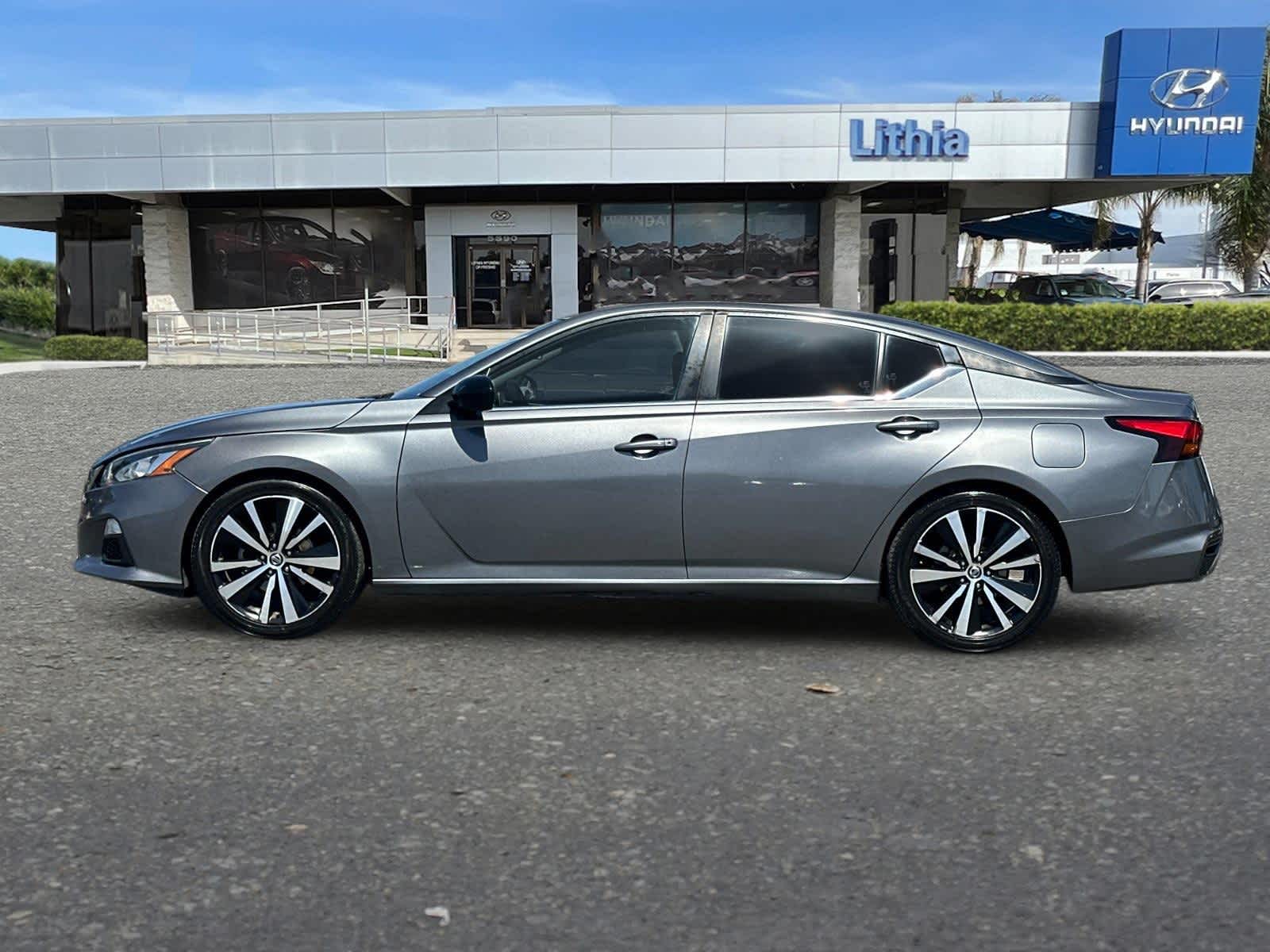 Thumbnail: 2020 Nissan Altima - 5