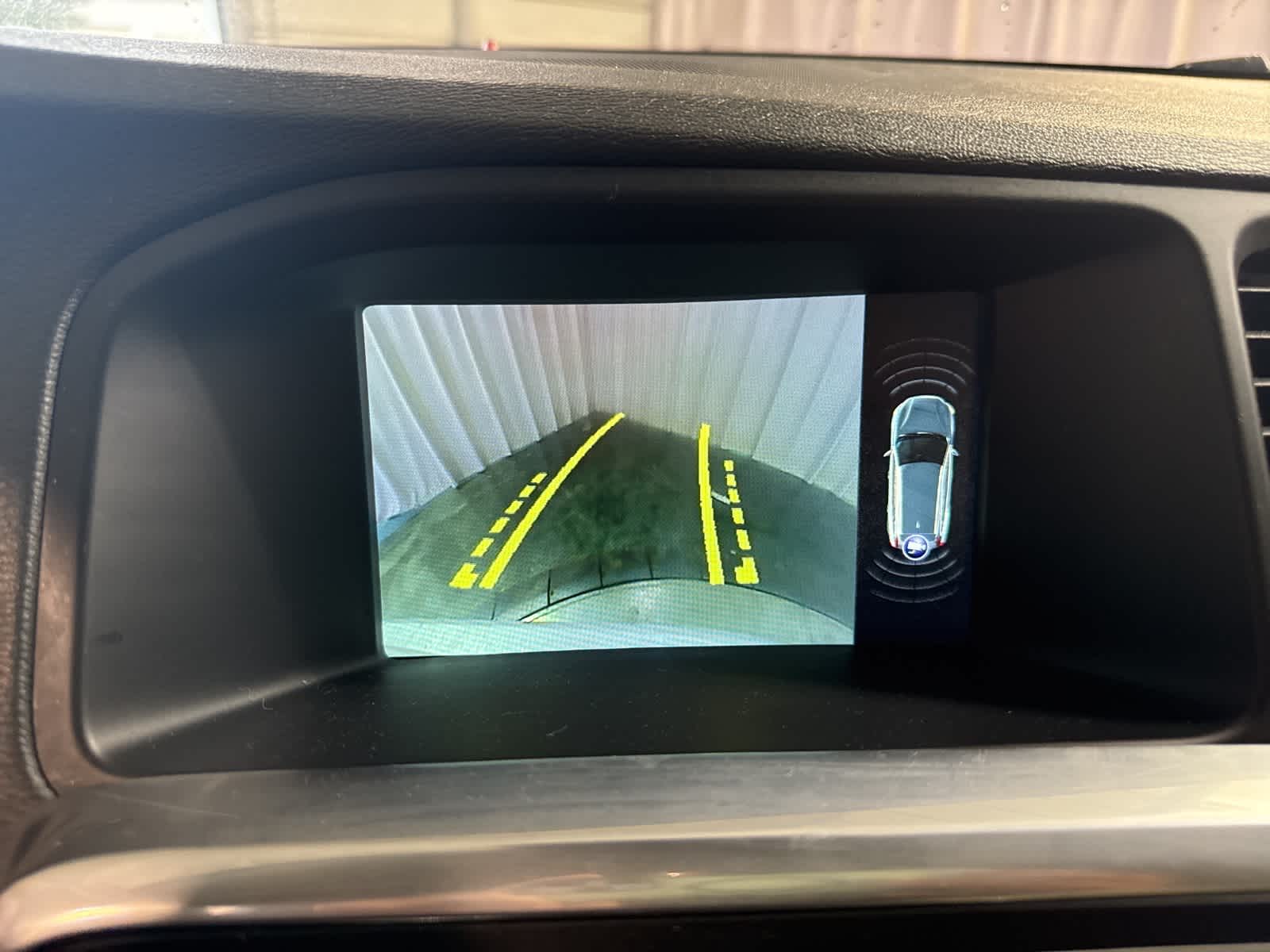 Thumbnail: 2015 Volvo S60 - 27