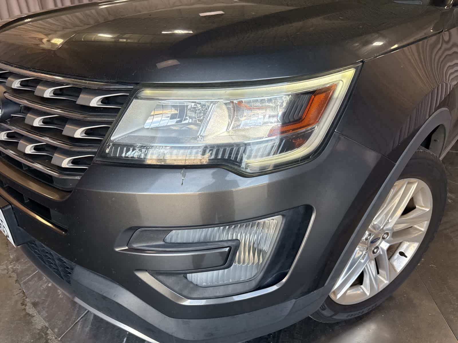 Thumbnail: 2017 Ford Explorer - 9