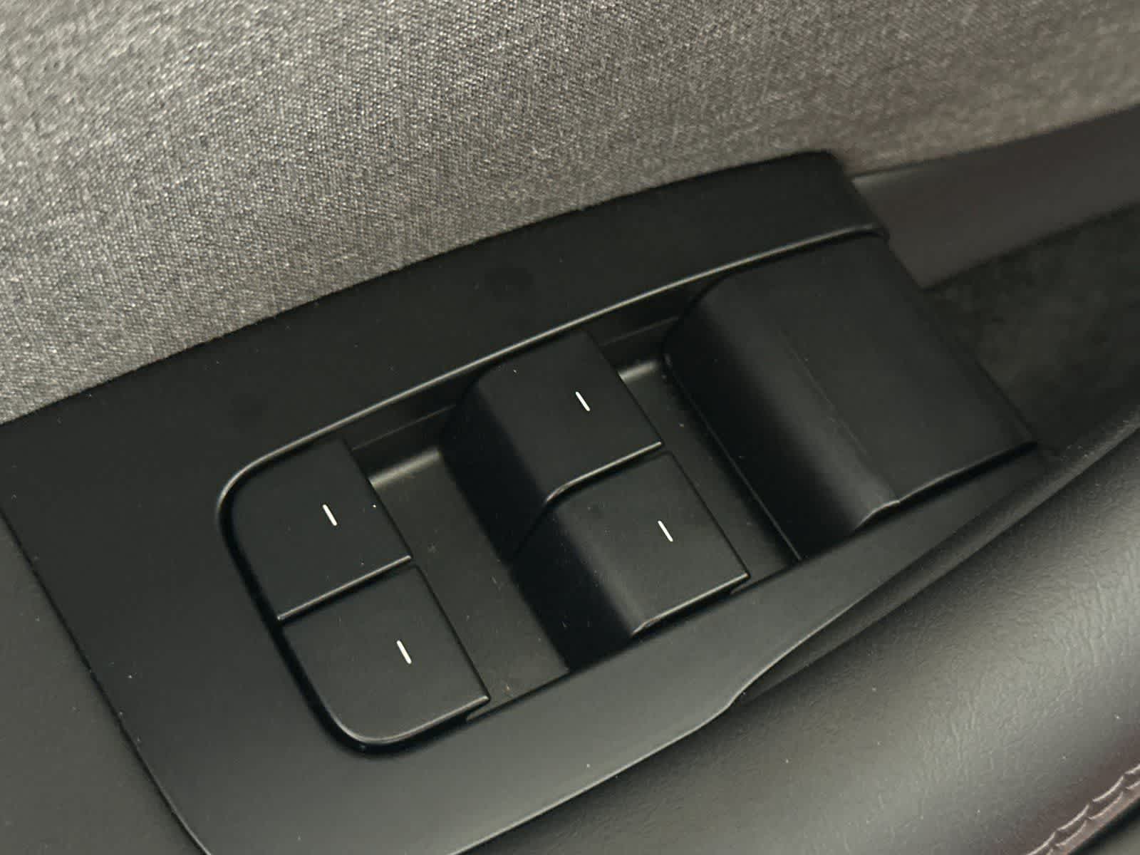 Thumbnail: 2025 Tesla Model 3 - 14