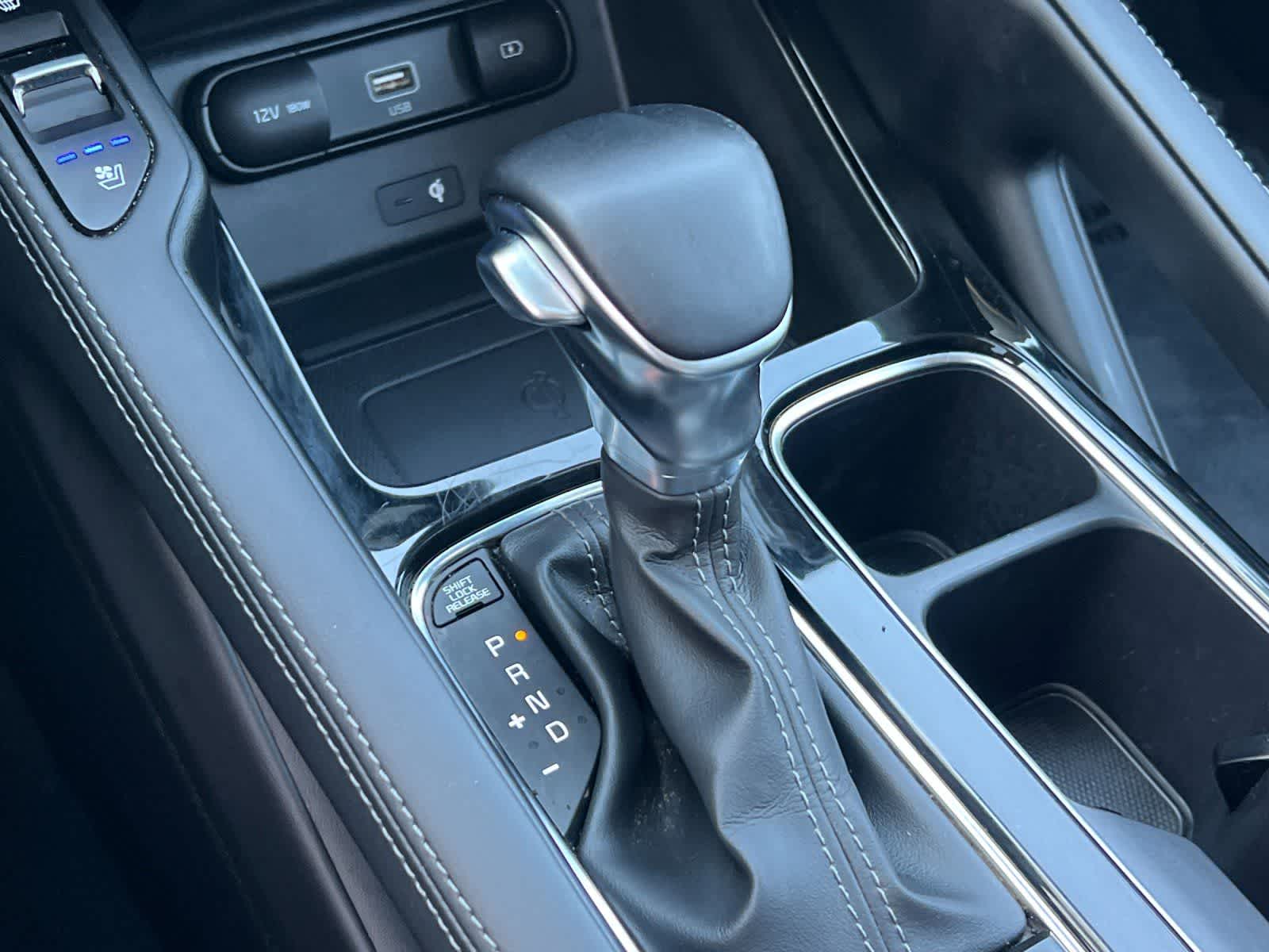 Thumbnail: 2022 Kia Telluride - 23