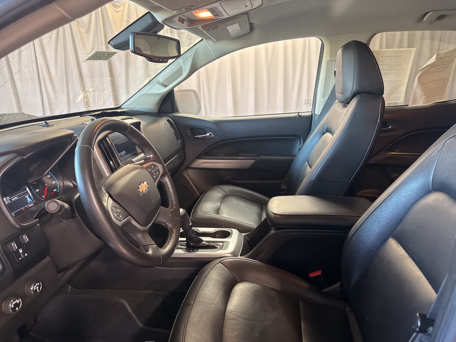 Thumbnail: 2018 Chevrolet Colorado - 21