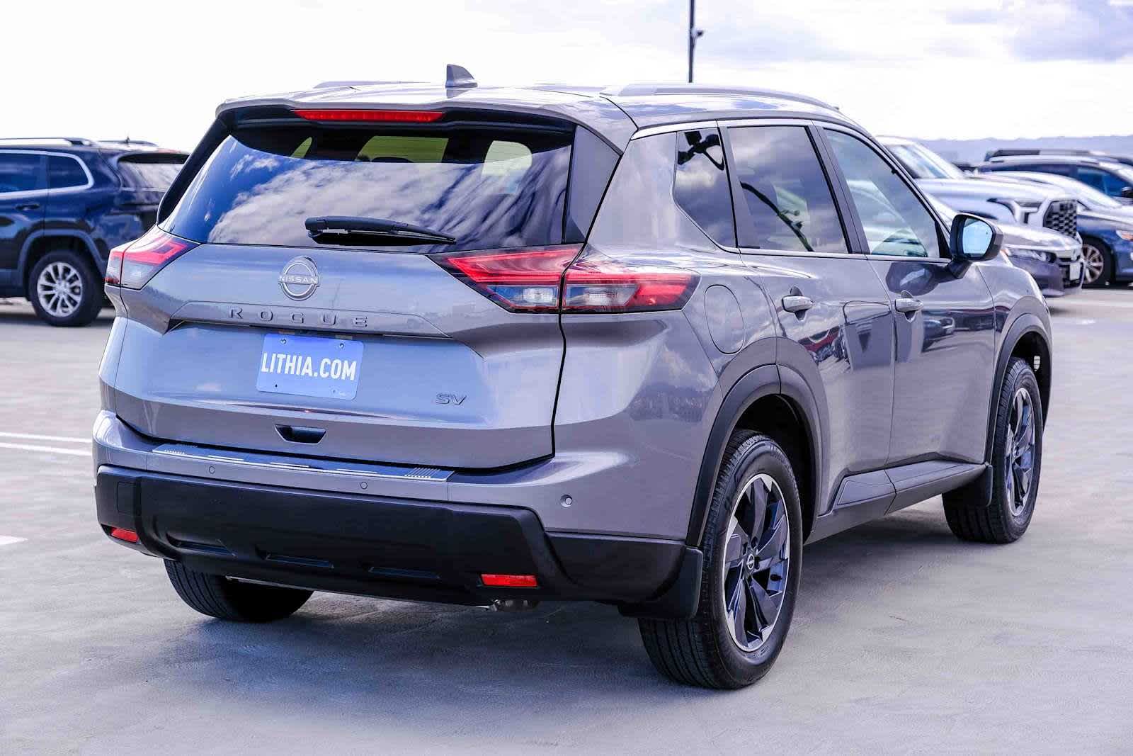 Thumbnail: 2024 Nissan Rogue - 4
