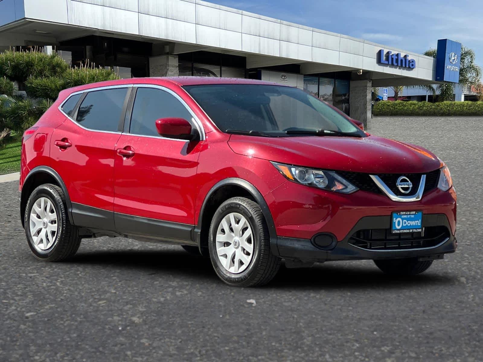 Thumbnail: 2018 Nissan Rogue Sport - 9
