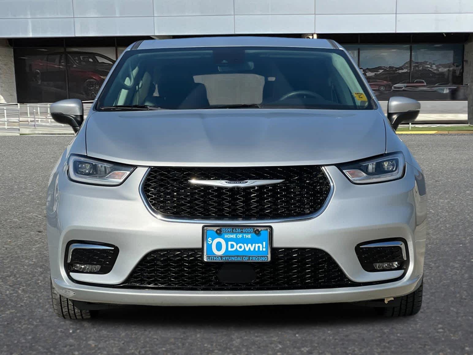 Thumbnail: 2023 Chrysler Pacifica - 11