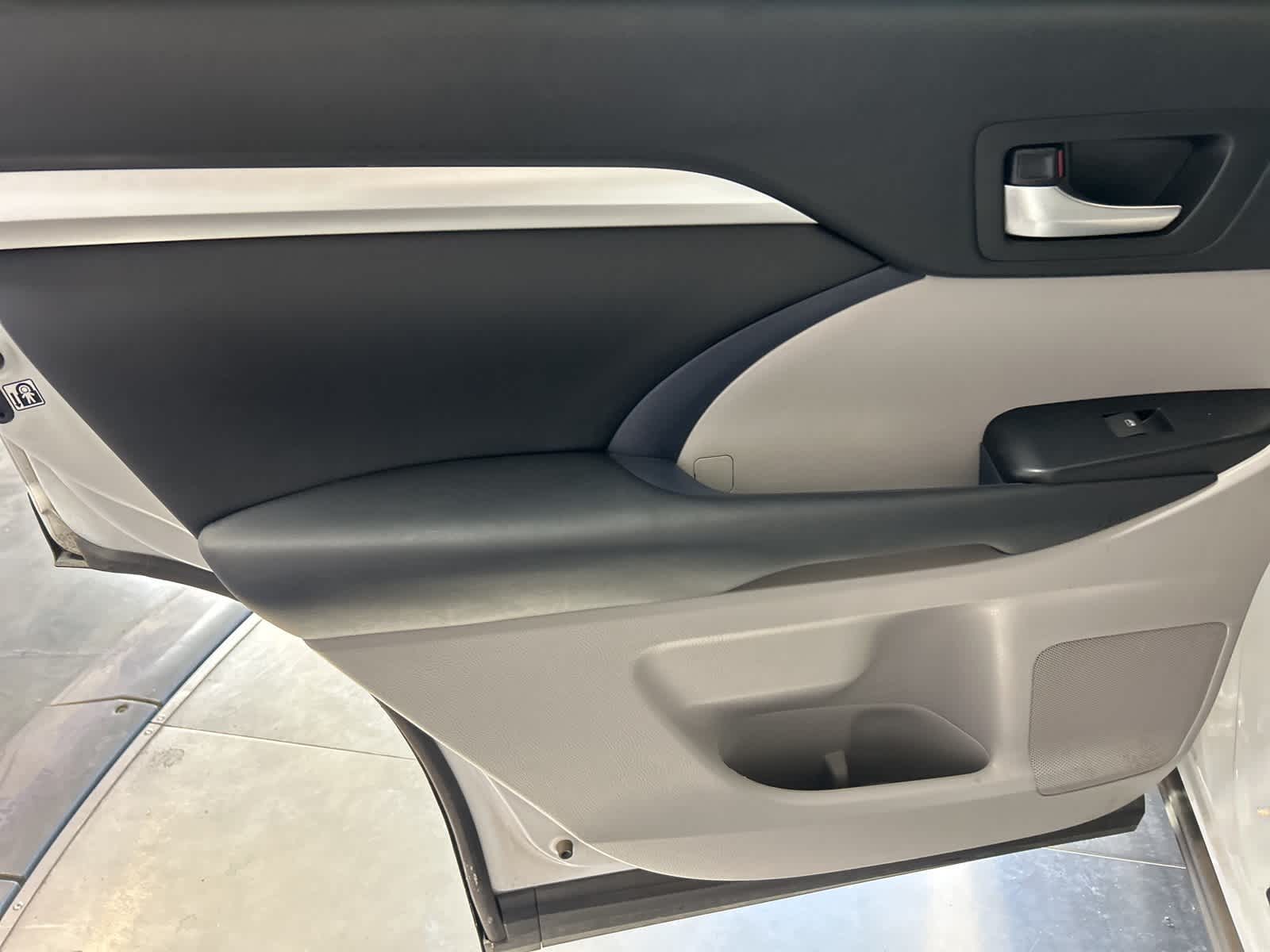 Thumbnail: 2019 Toyota Highlander - 18