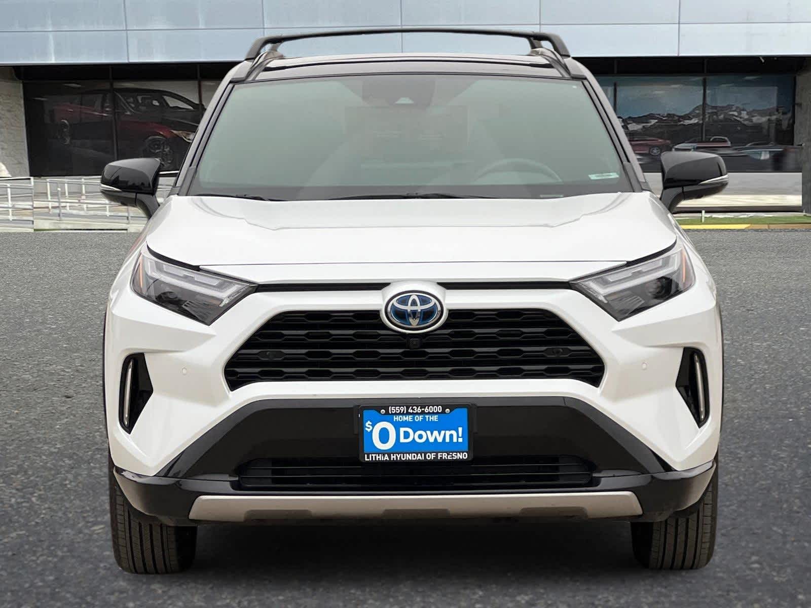Thumbnail: 2024 Toyota RAV4 - 10