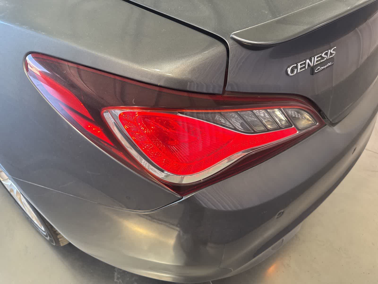 Thumbnail: 2014 Hyundai Genesis - 9