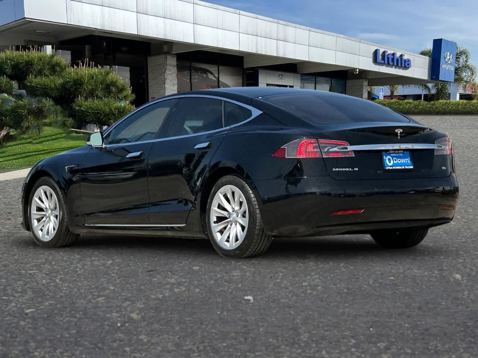 Thumbnail: 2017 Tesla Model S - 6