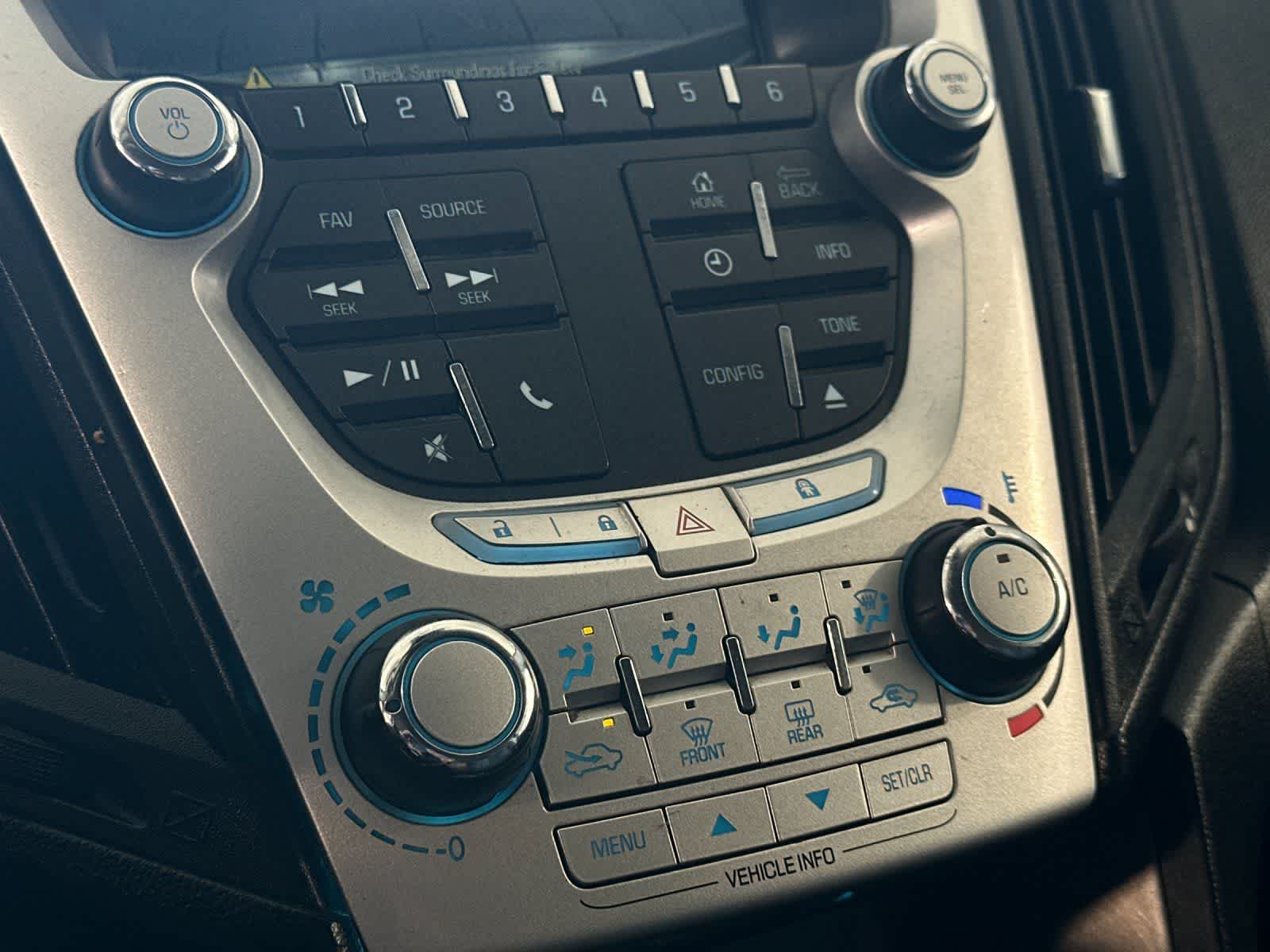 Thumbnail: 2013 Chevrolet Equinox - 21