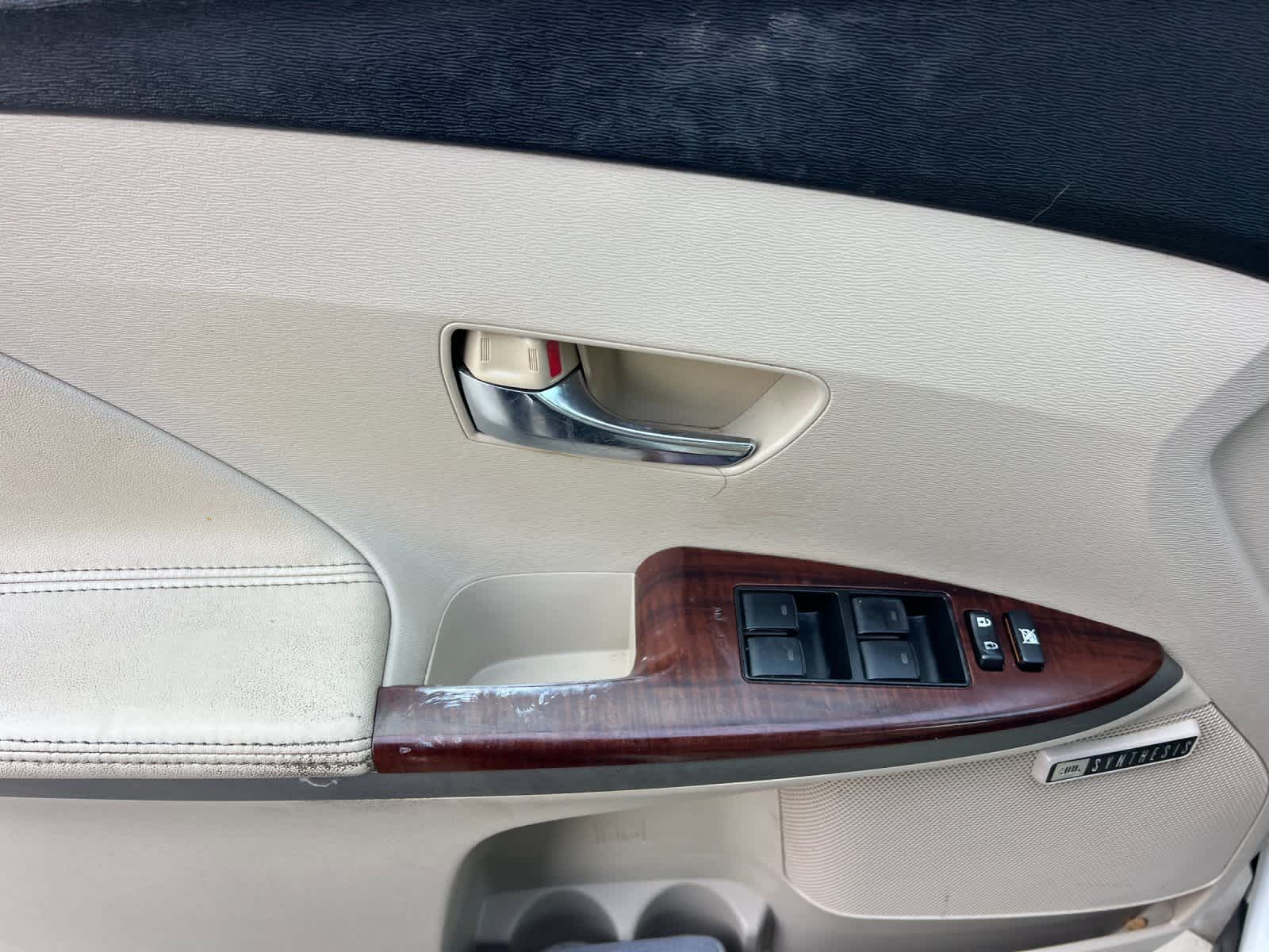 Thumbnail: 2011 Toyota Venza - 13