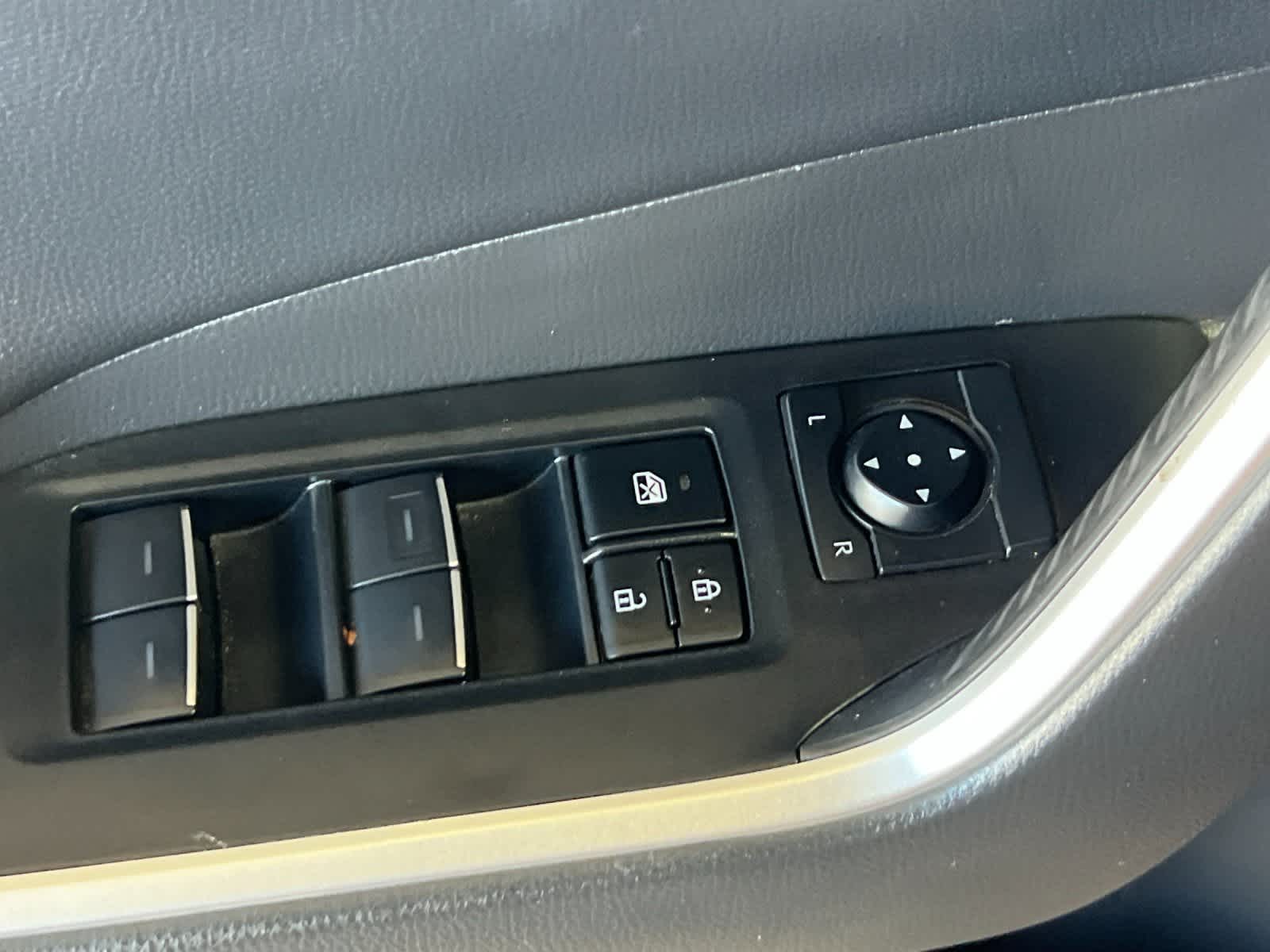 Thumbnail: 2023 Toyota RAV4 - 13