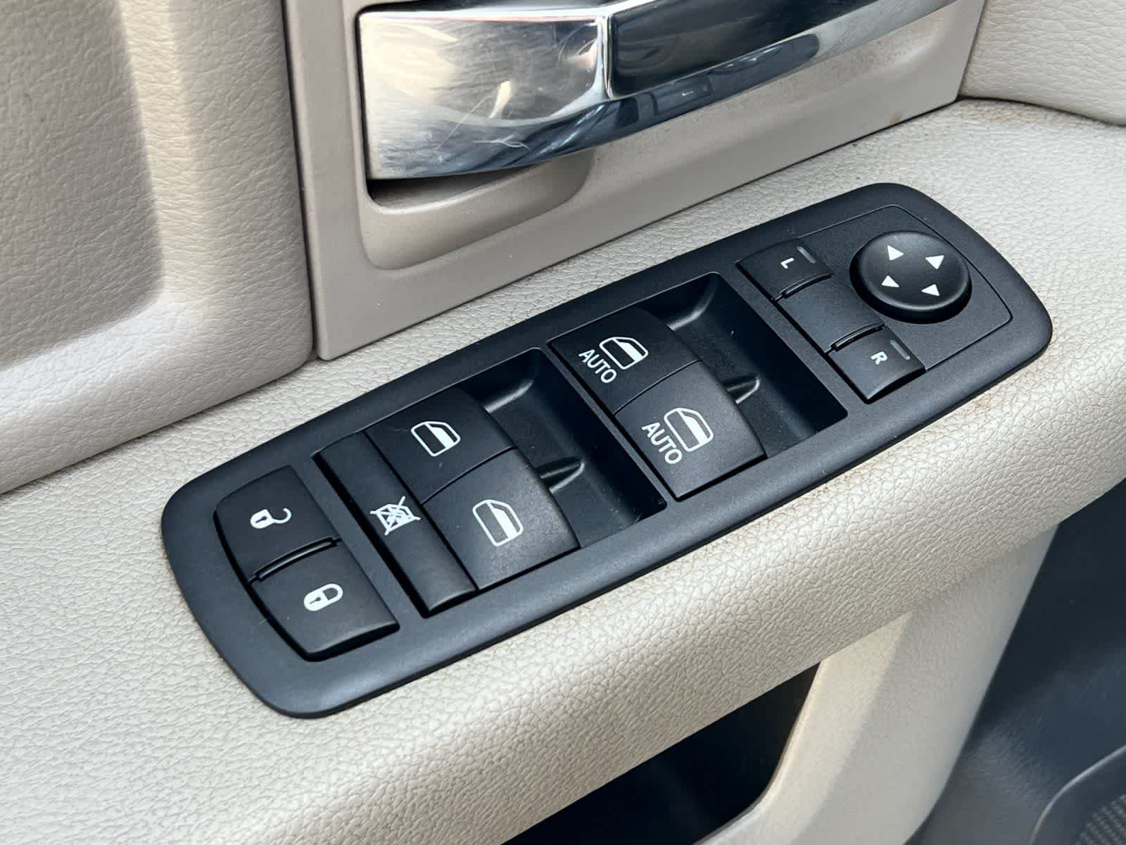 Thumbnail: 2010 Dodge Ram 1500 - 14