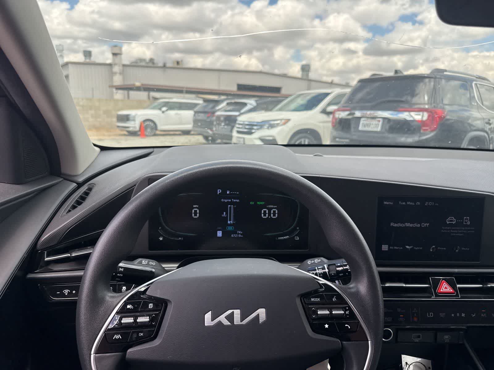 Thumbnail: 2023 Kia Niro - 20