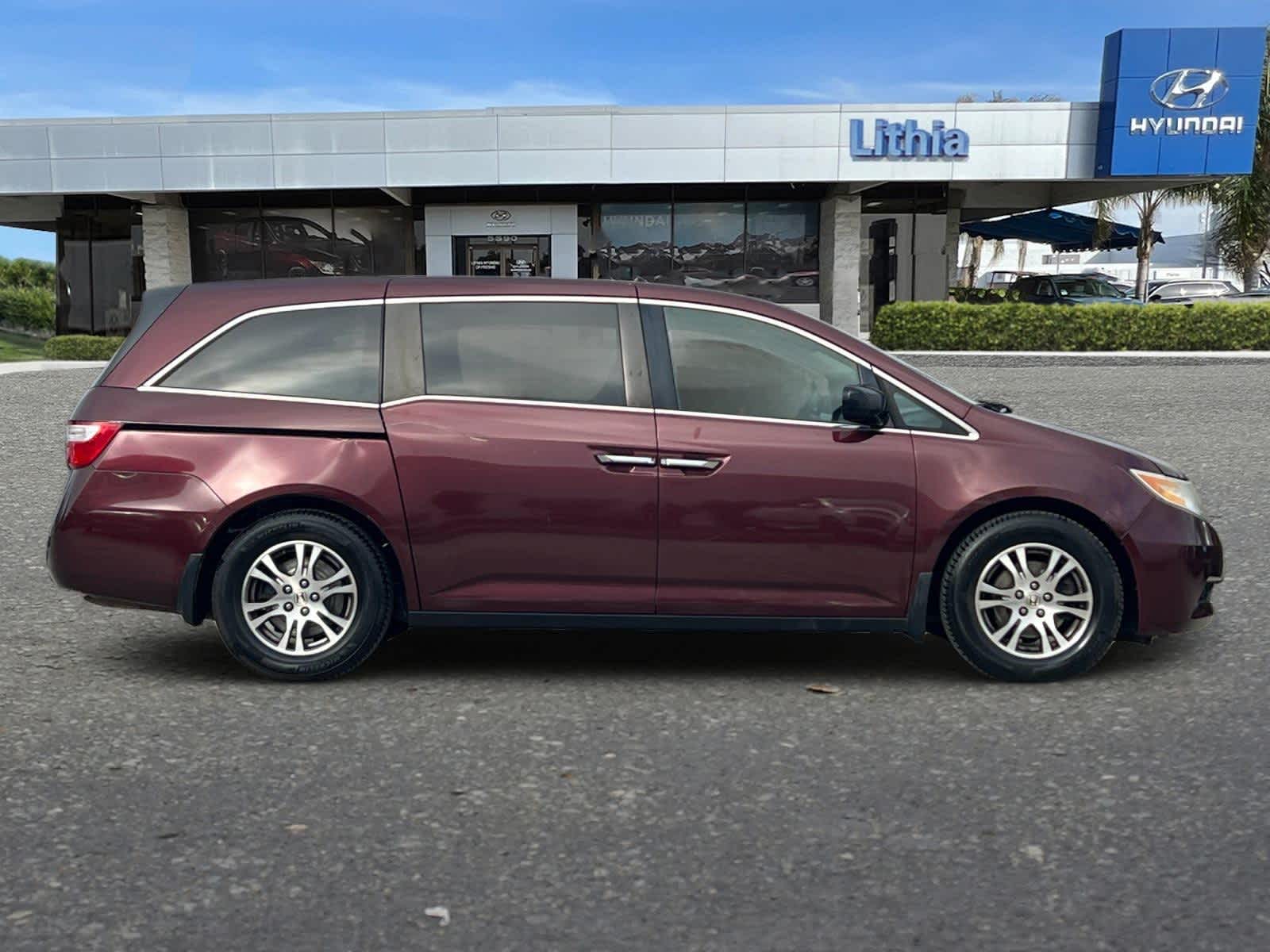 Thumbnail: 2012 Honda Odyssey - 8