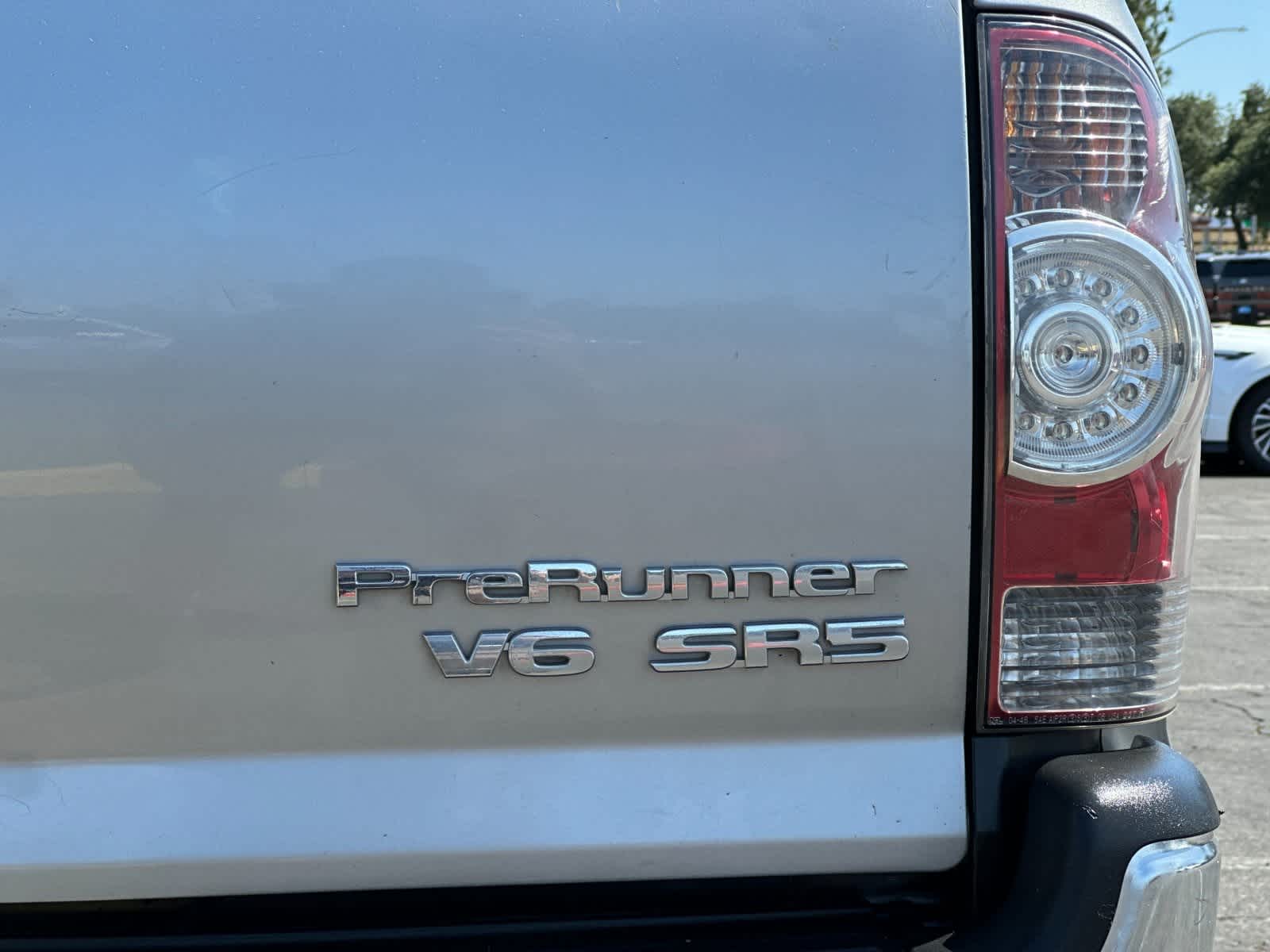 Thumbnail: 2014 Toyota Tacoma - 25