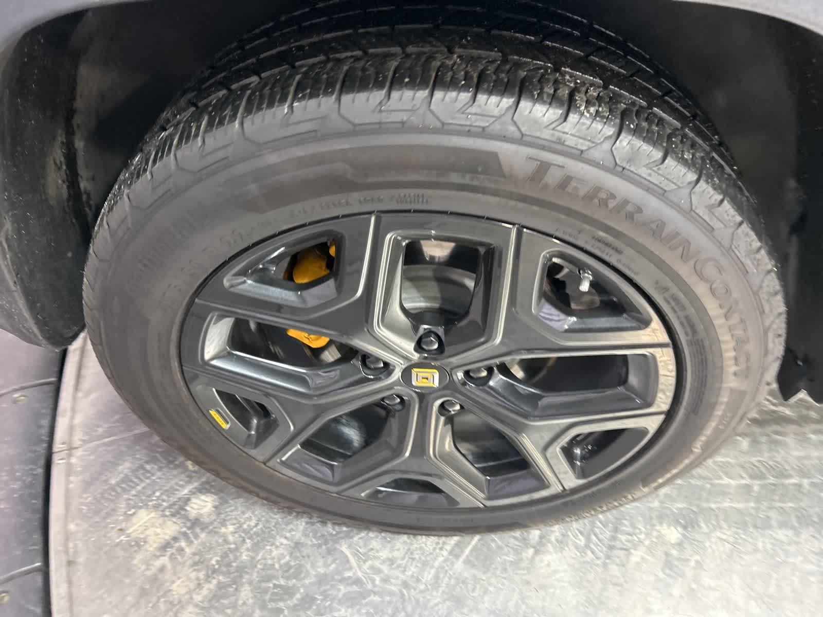 Thumbnail: 2022 Rivian R1T - 8