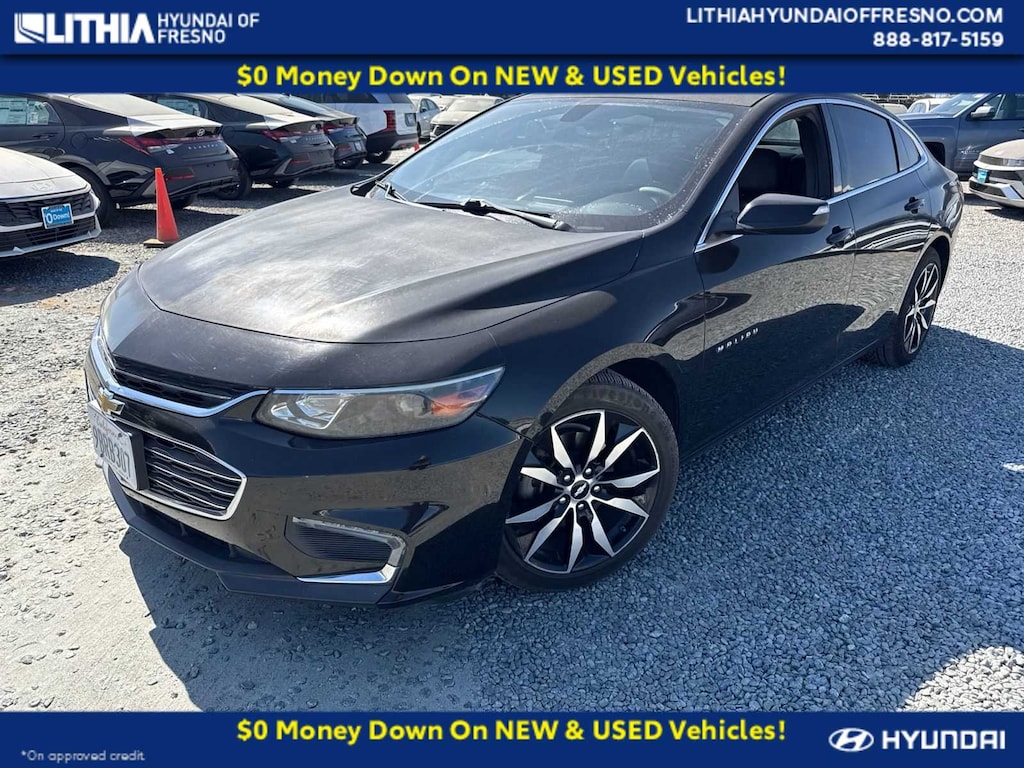 Used 2017 Chevrolet Malibu LT w/1LT Sedan