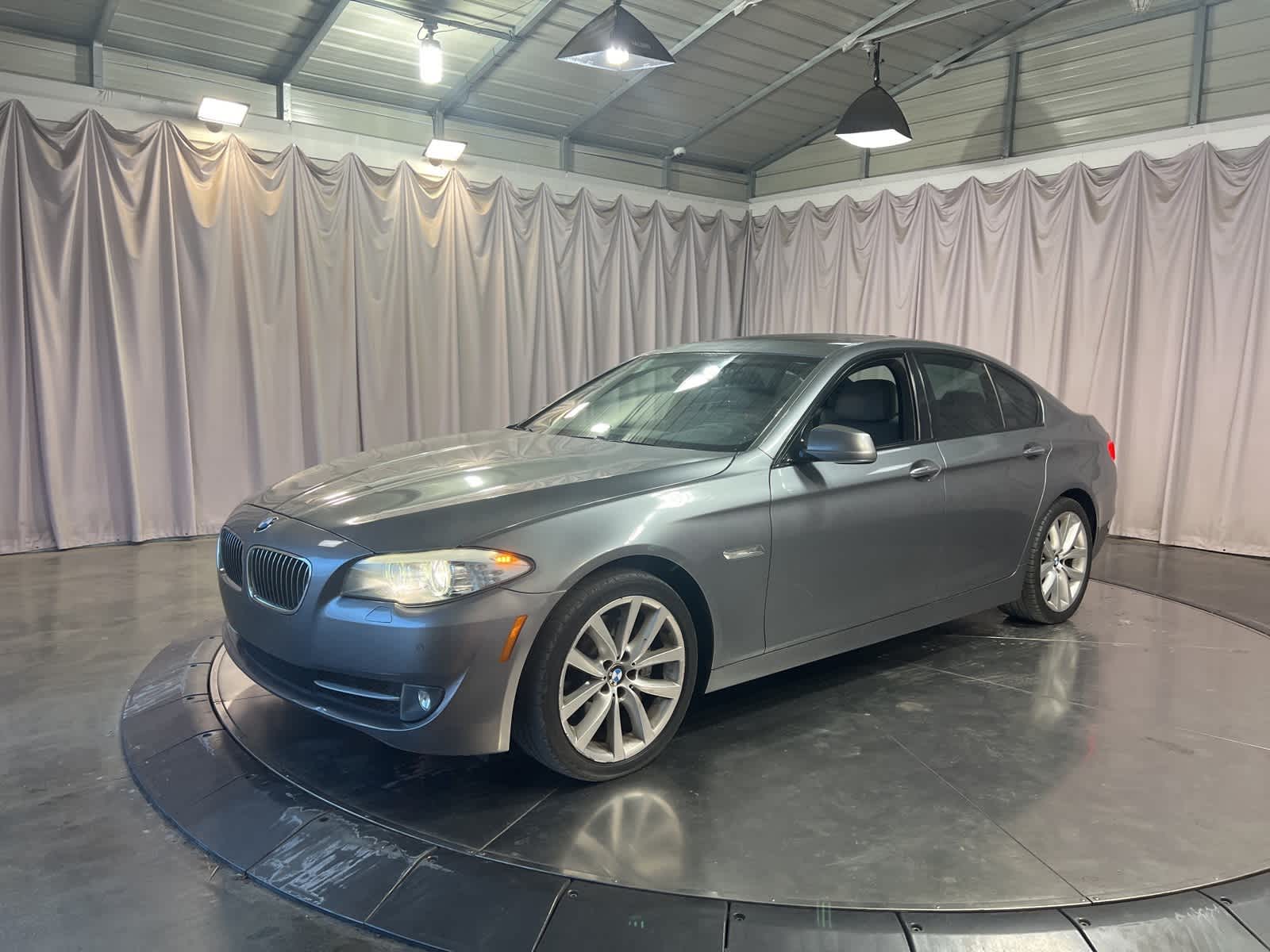 Thumbnail: 2012 BMW 5 Series - 3