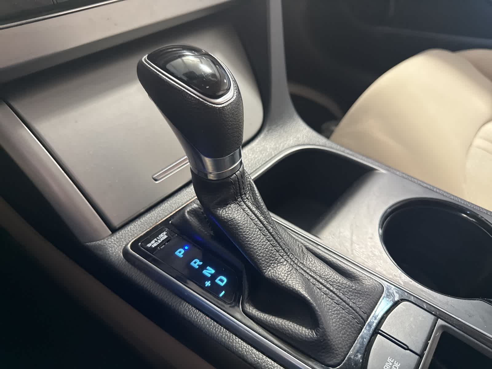 Thumbnail: 2017 Hyundai Sonata - 24