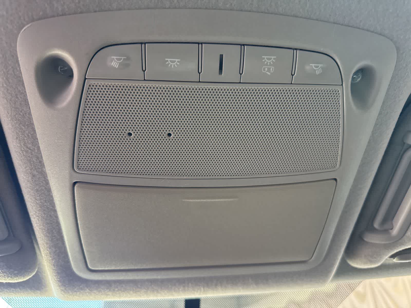 Thumbnail: 2015 Nissan Leaf - 19